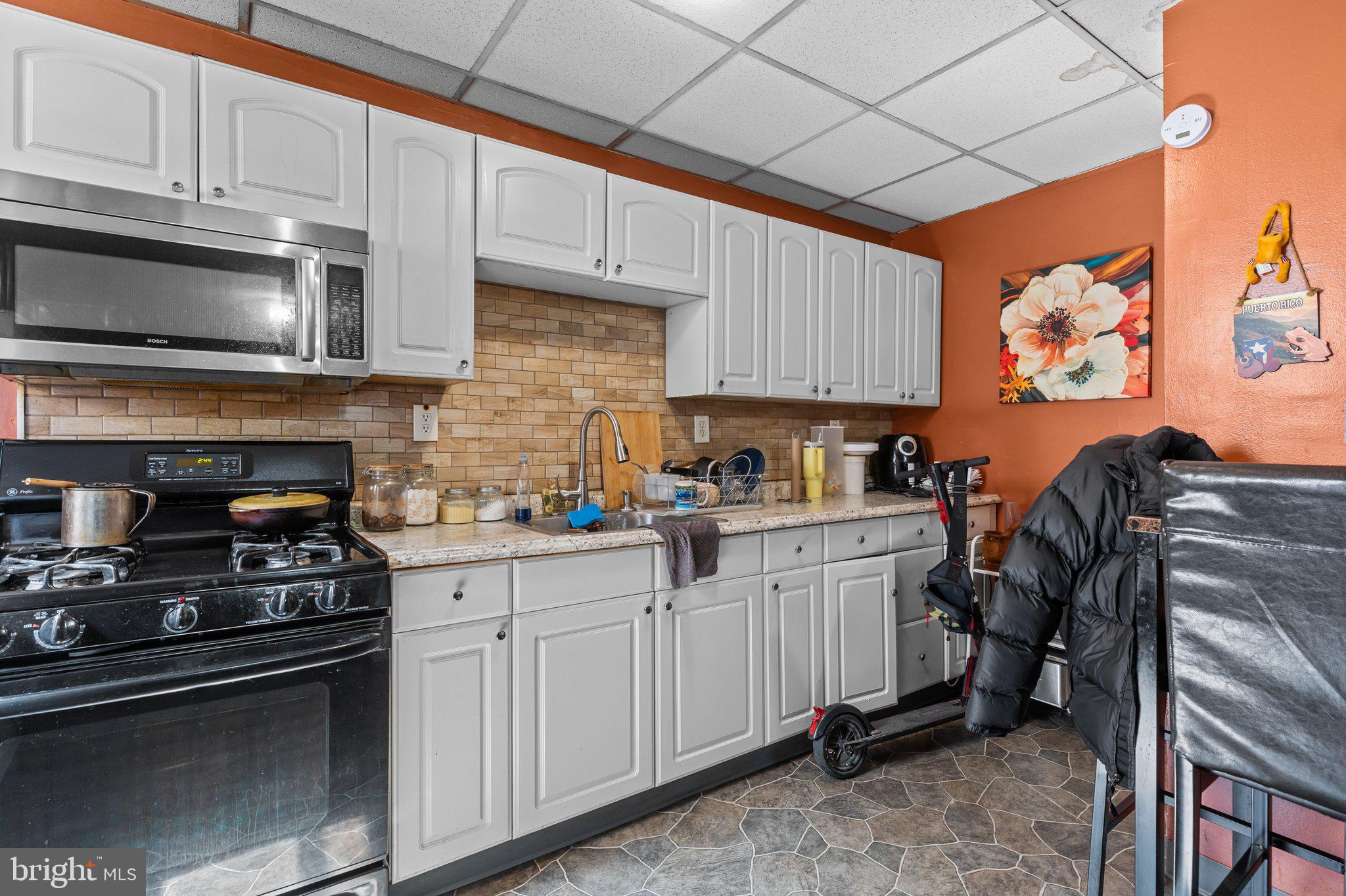 FRANKFORD - Residential Income