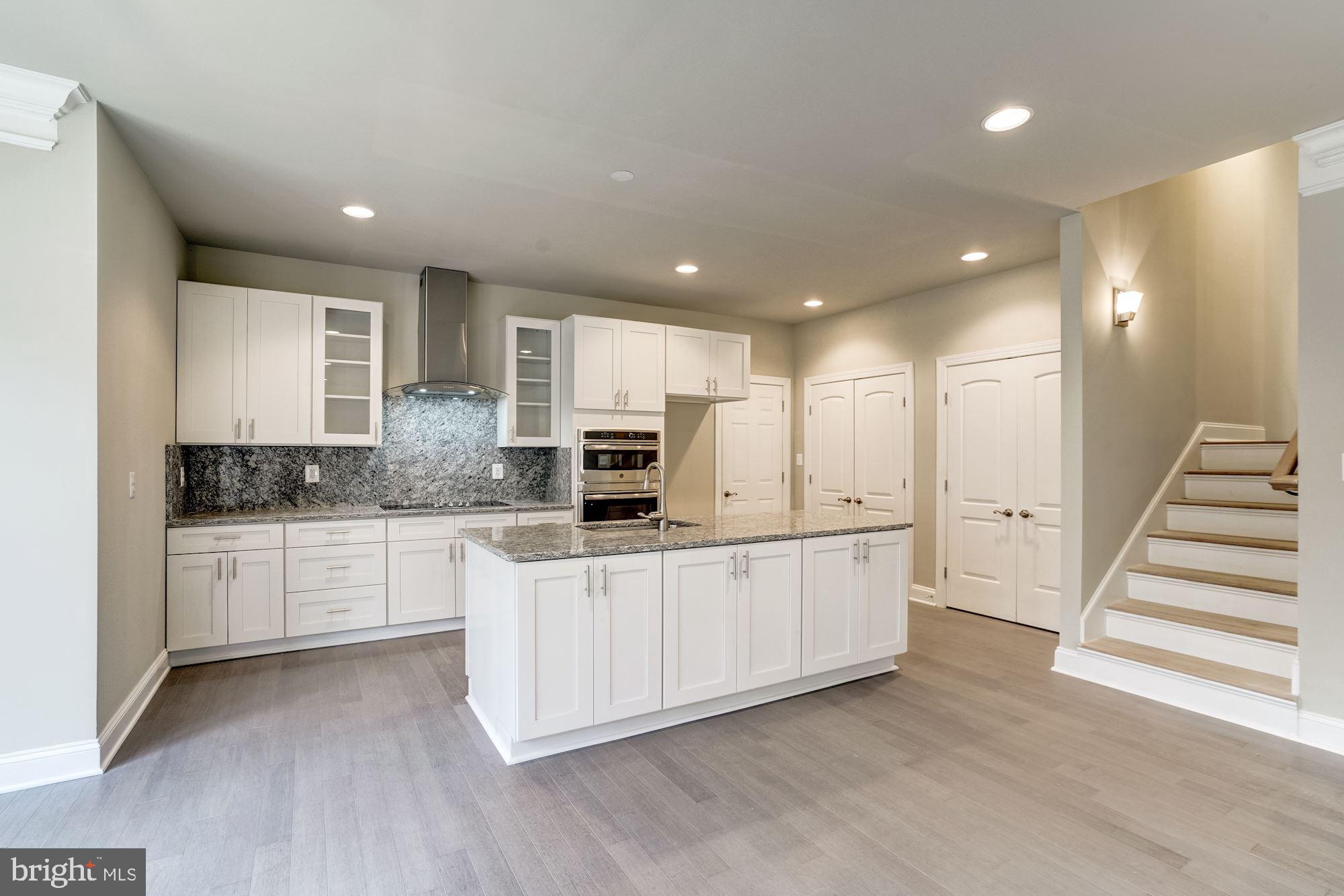 CLIFTON - Residential