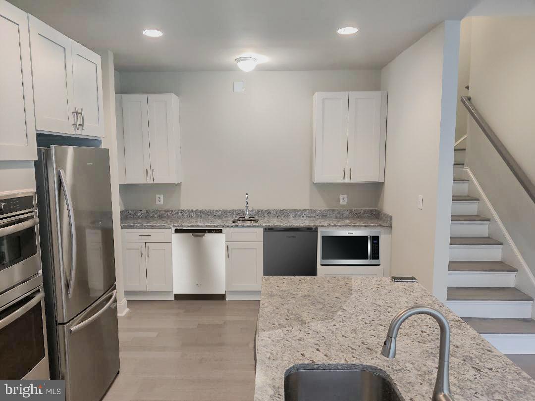 CLIFTON - Residential