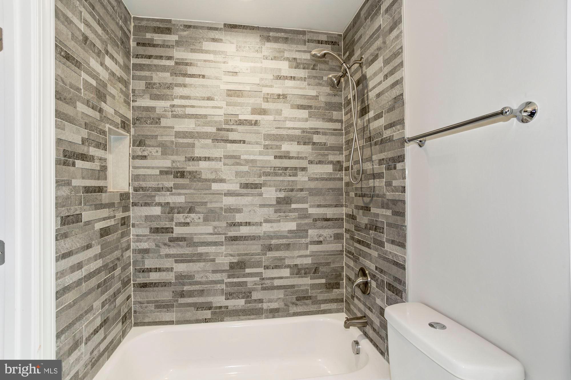 CLIFTON - Residential