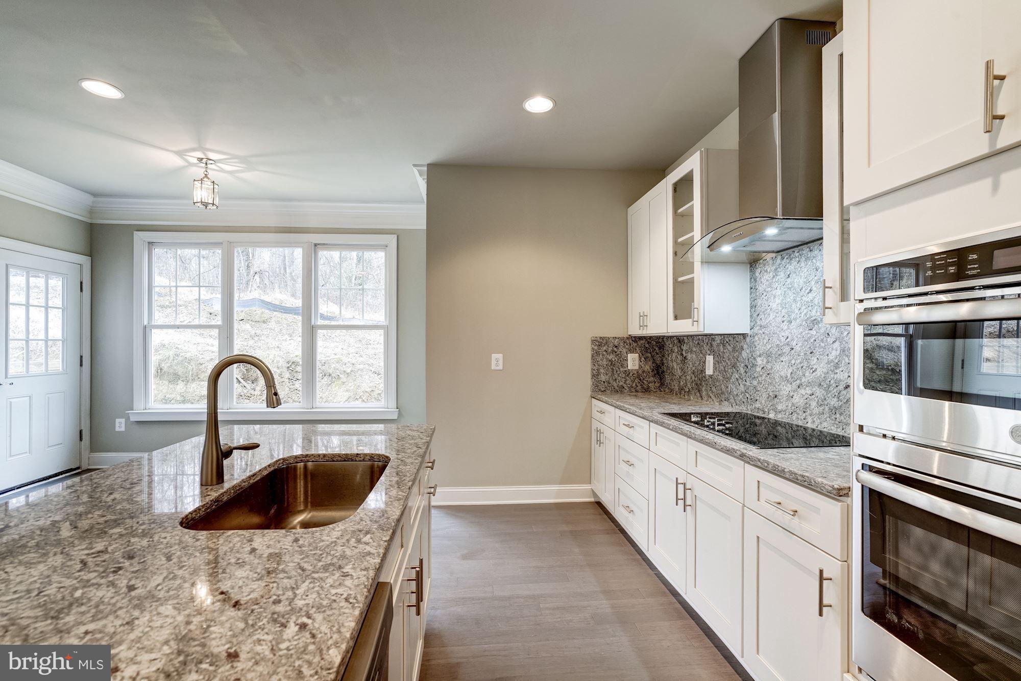 CLIFTON - Residential