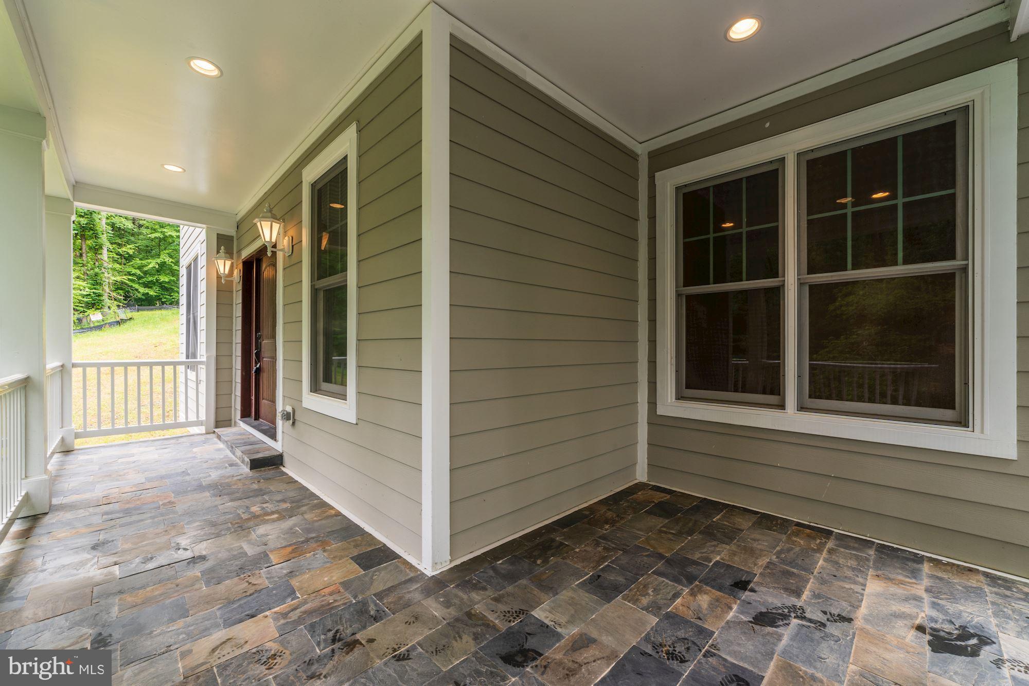 CLIFTON - Residential