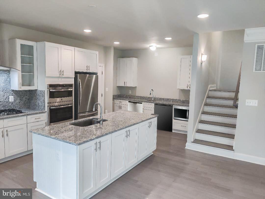 CLIFTON - Residential