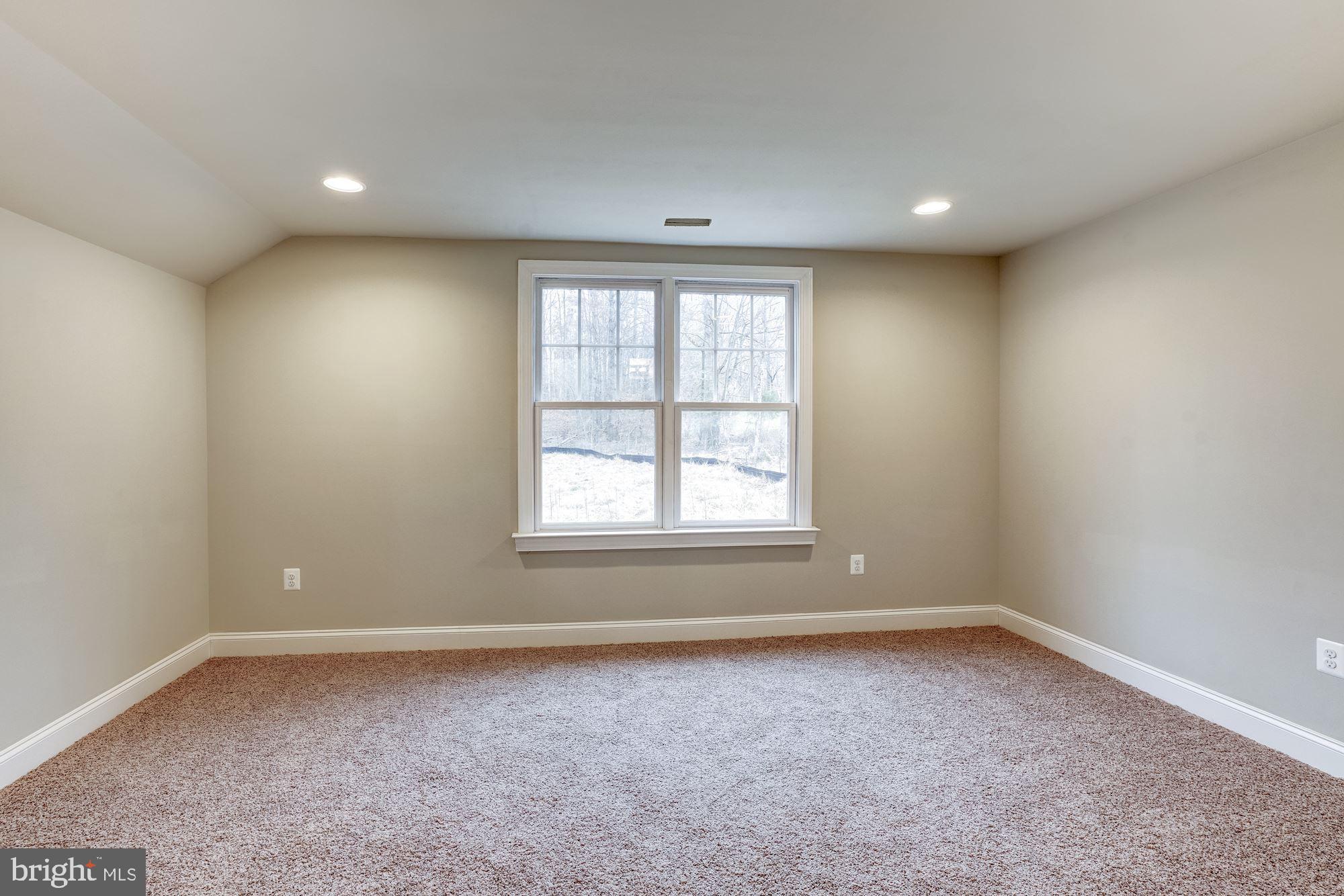 CLIFTON - Residential