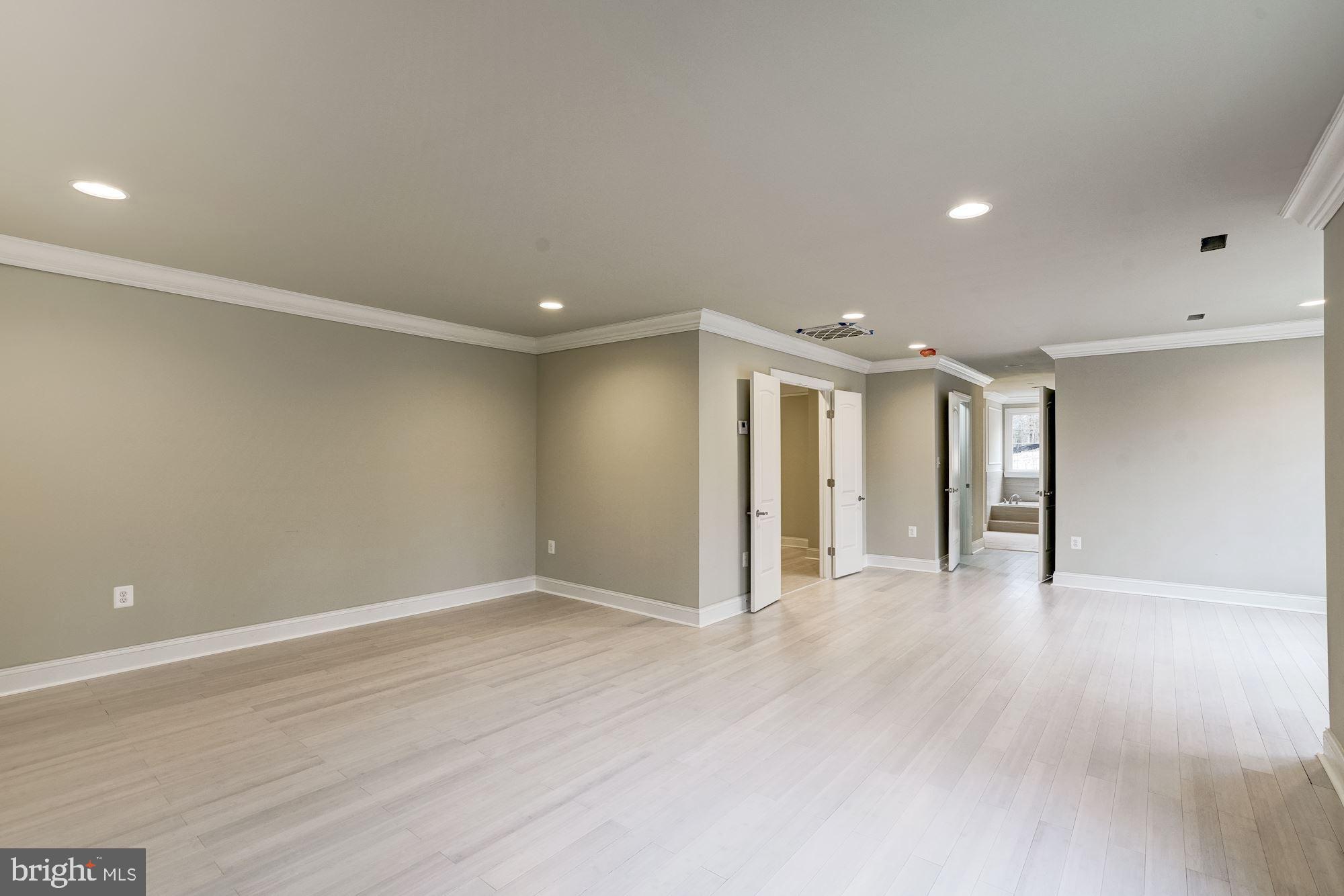 CLIFTON - Residential