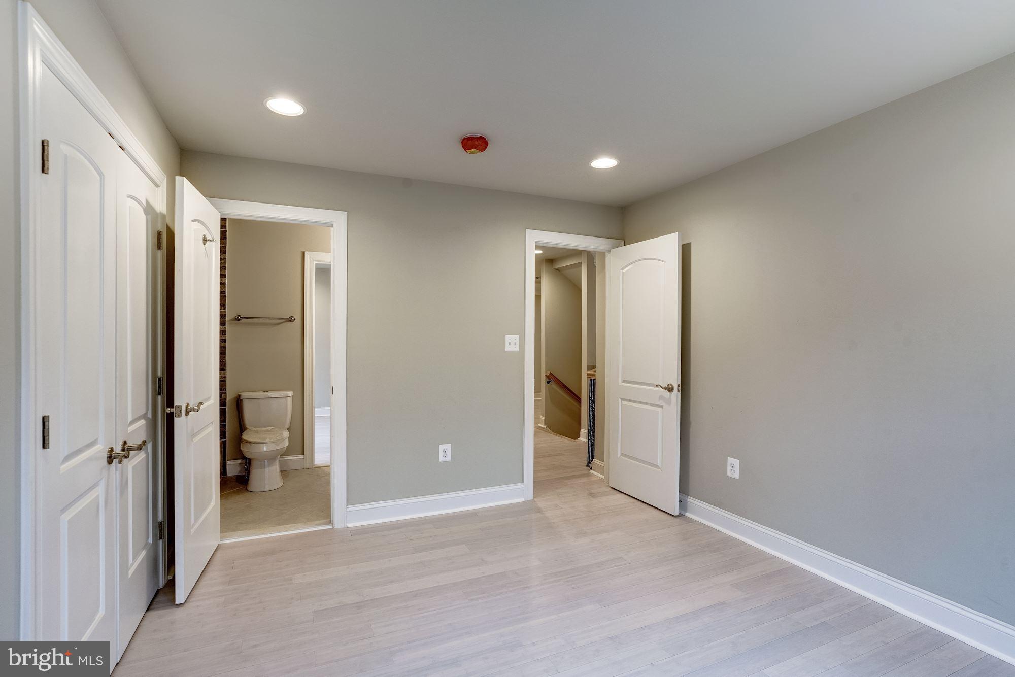 CLIFTON - Residential