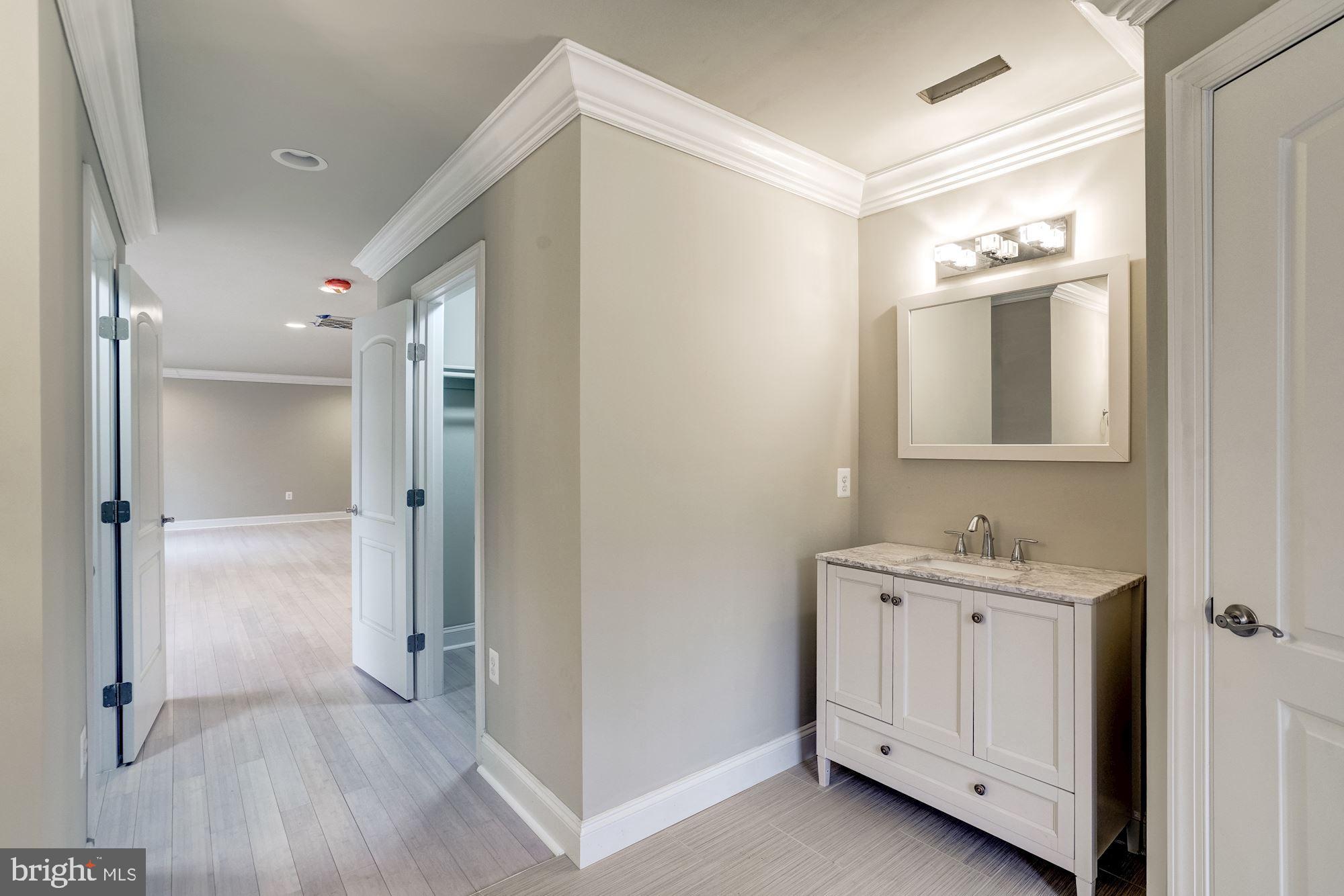 CLIFTON - Residential