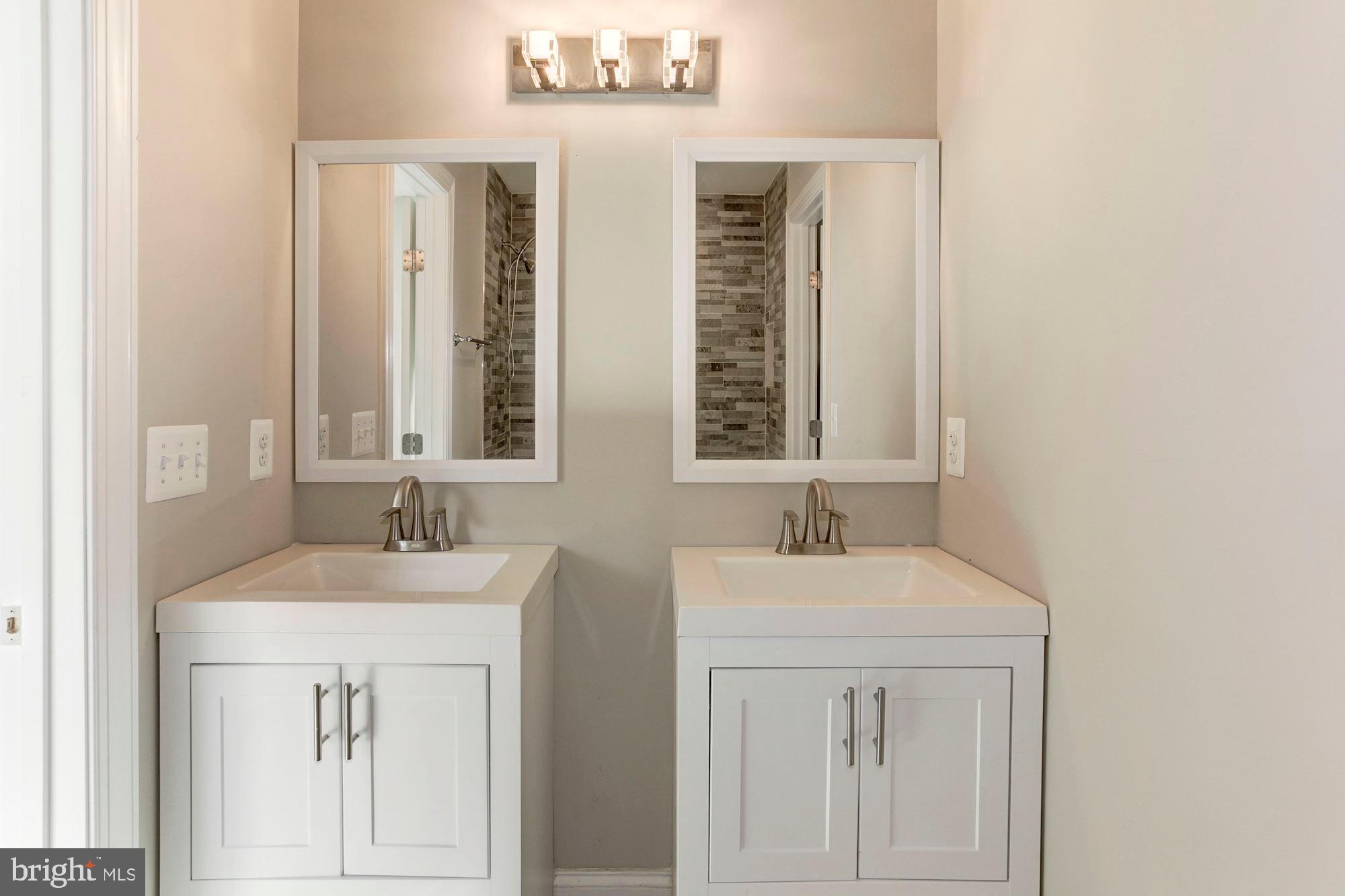 CLIFTON - Residential