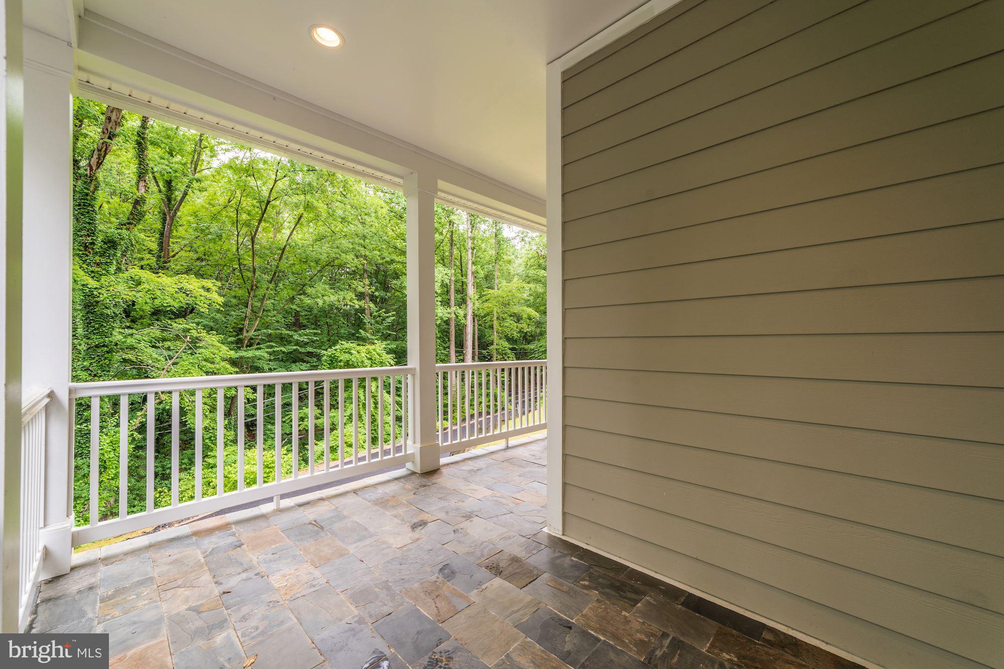 CLIFTON - Residential