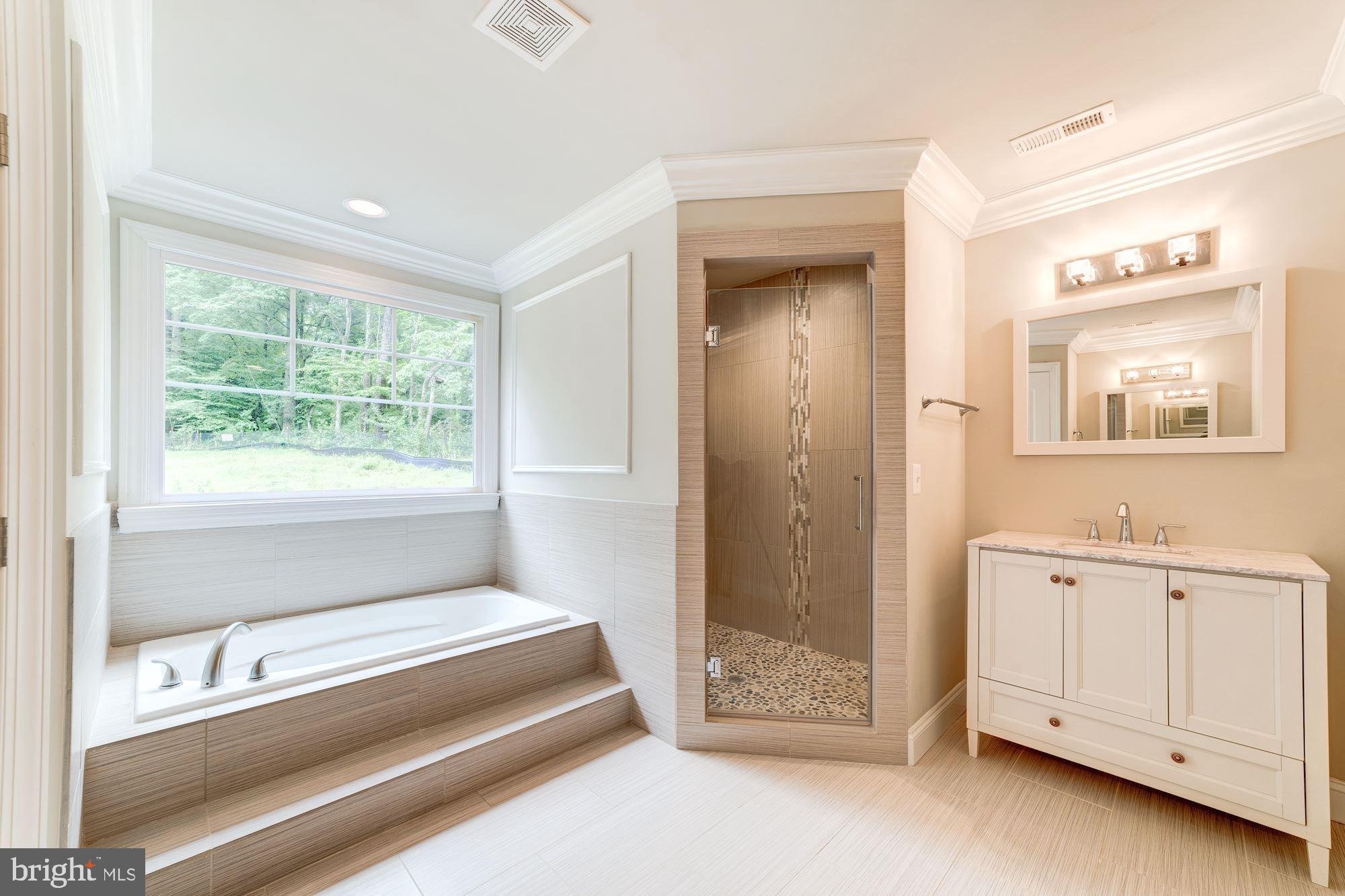 CLIFTON - Residential