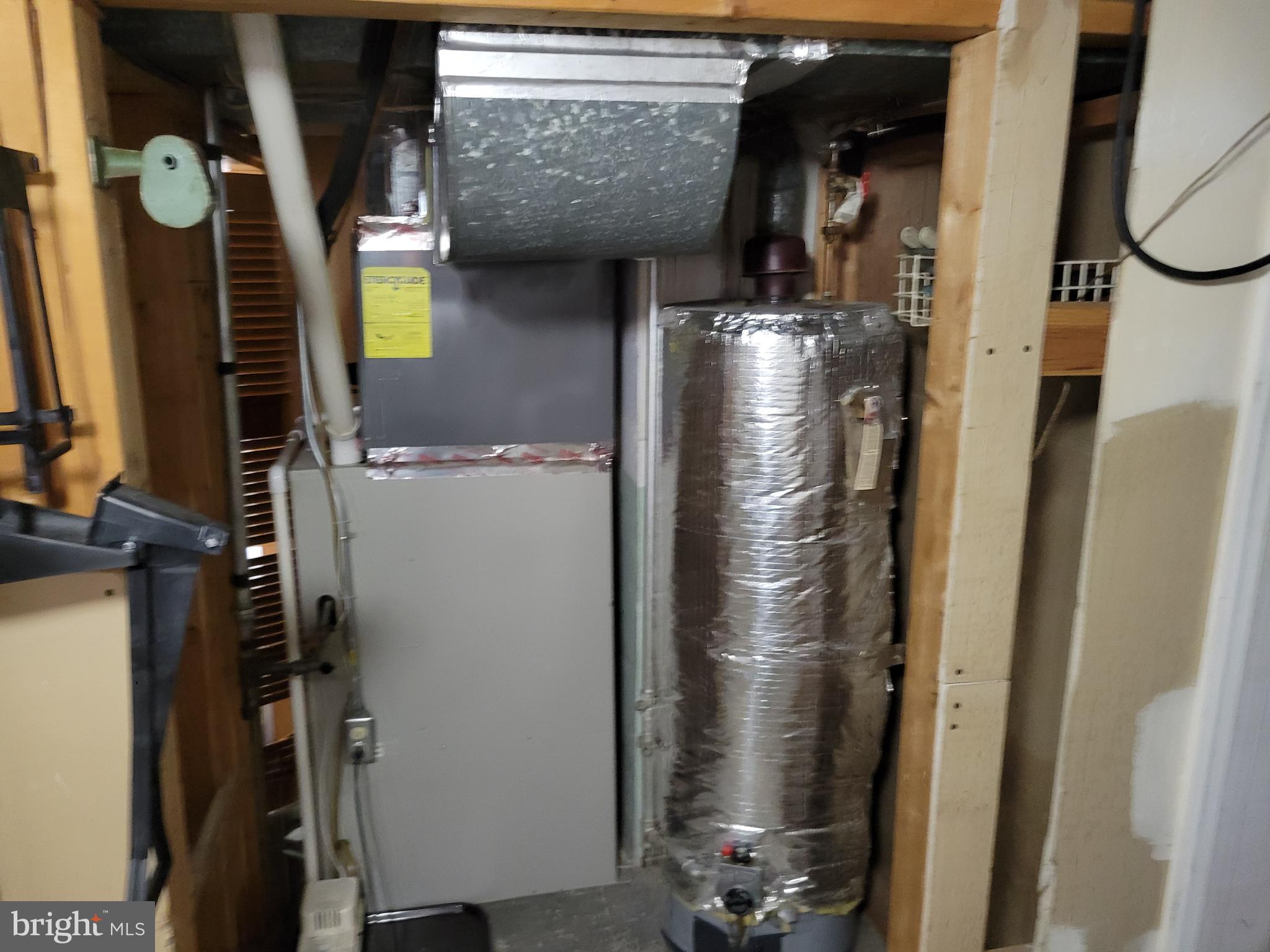 CEDAR CREST - Residential