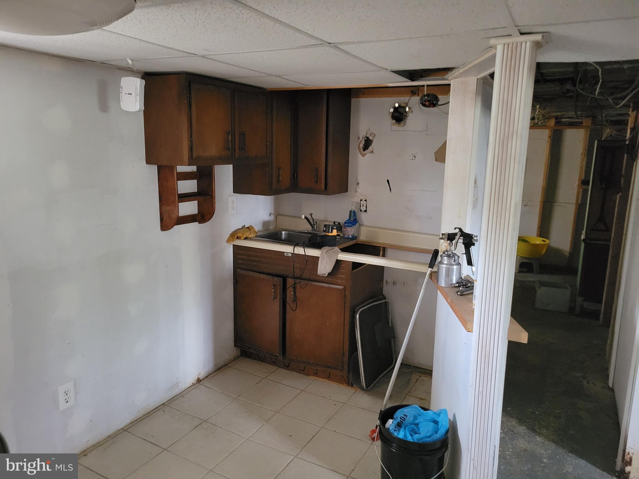 CEDAR CREST - Residential