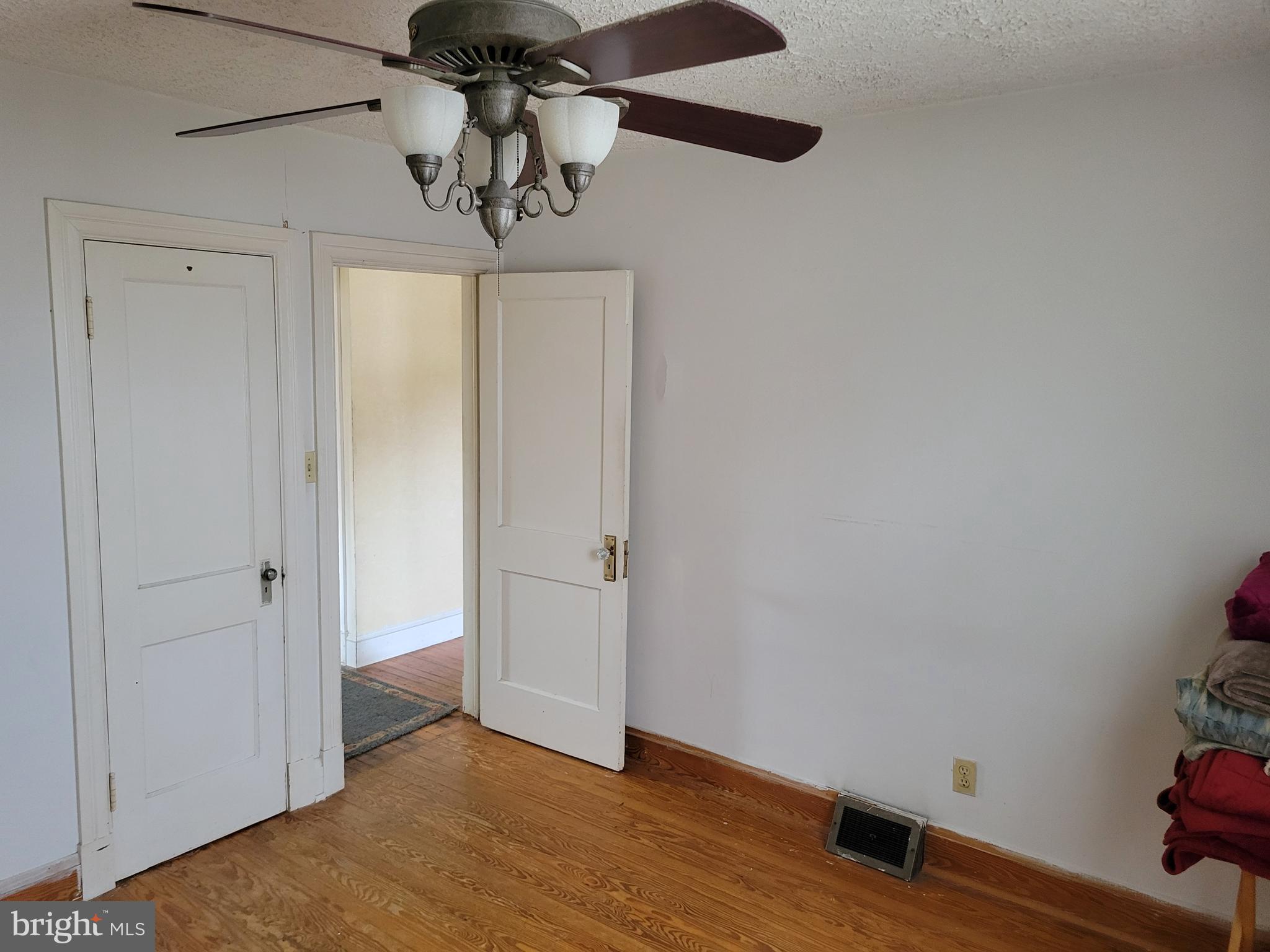 CEDAR CREST - Residential