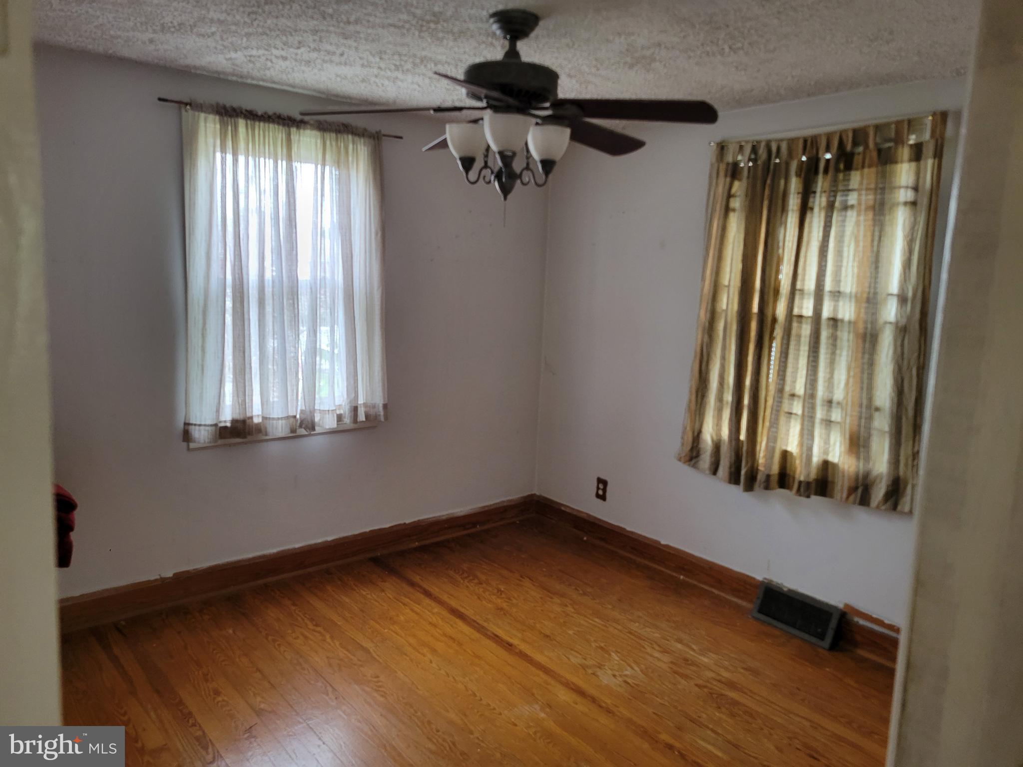 CEDAR CREST - Residential