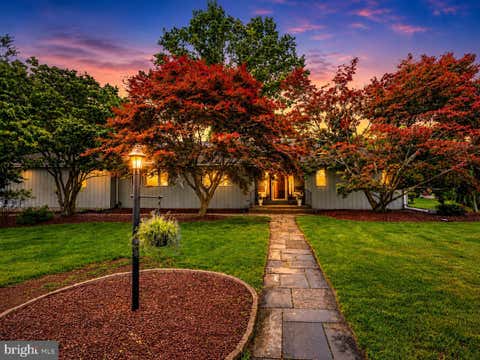 Homes For Sale - 17 Azalea Way<br/> HAMILTON, NJ 08690