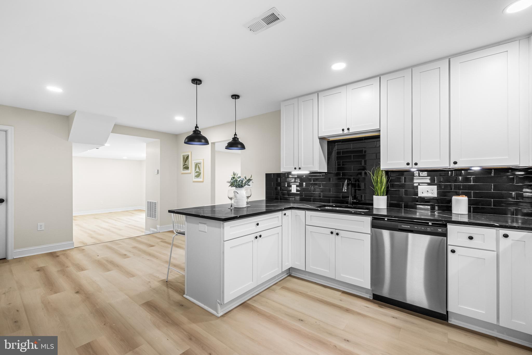 RANDALLSTOWN - Residential