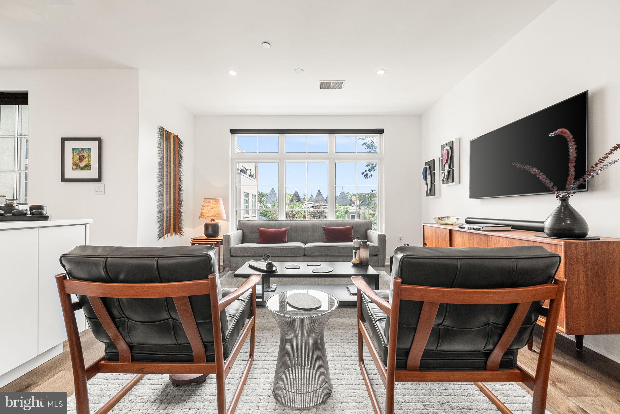 150 V STREET NW V205