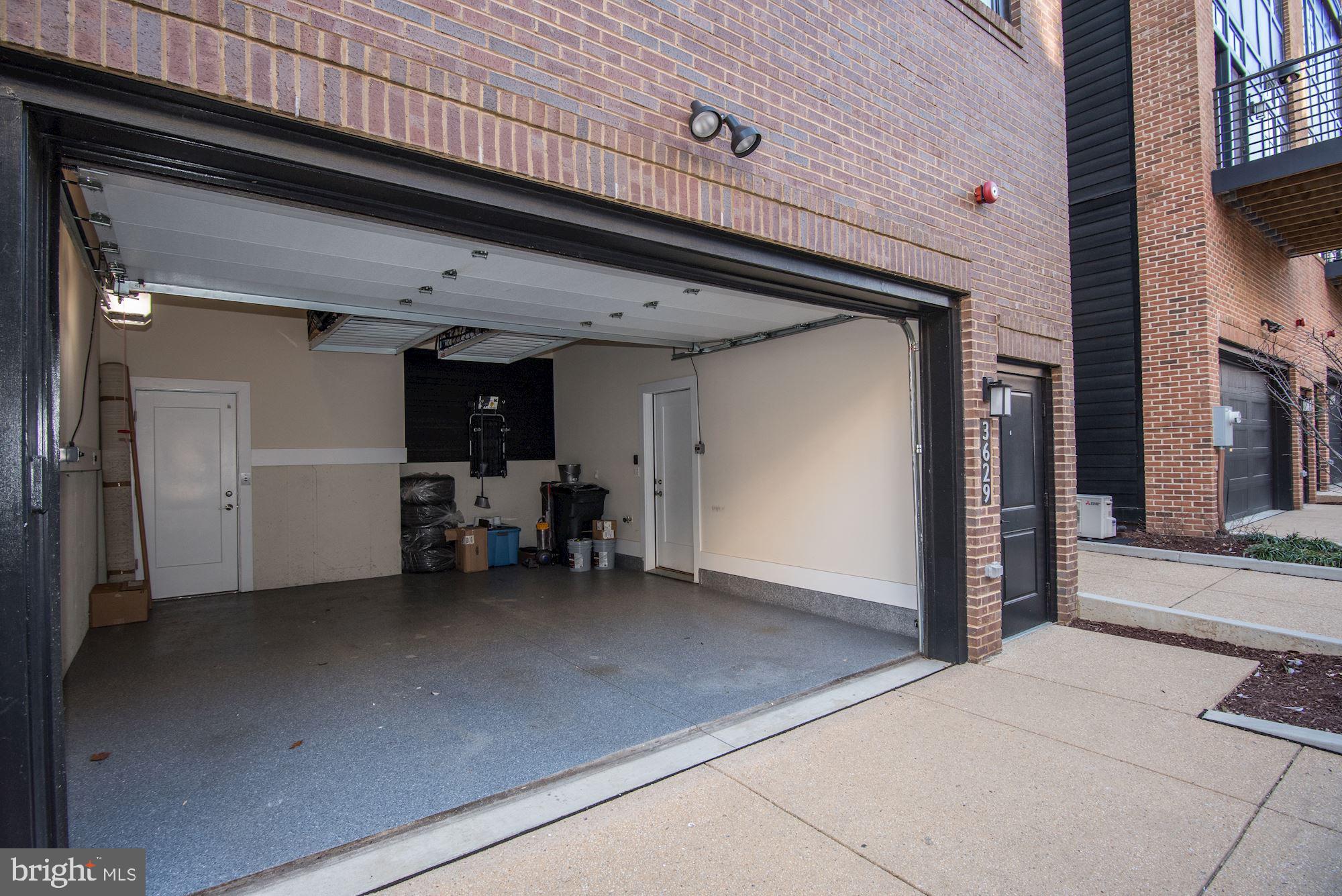 THE BROWNSTONES AT CHEVY CHASE LAKE - Residential