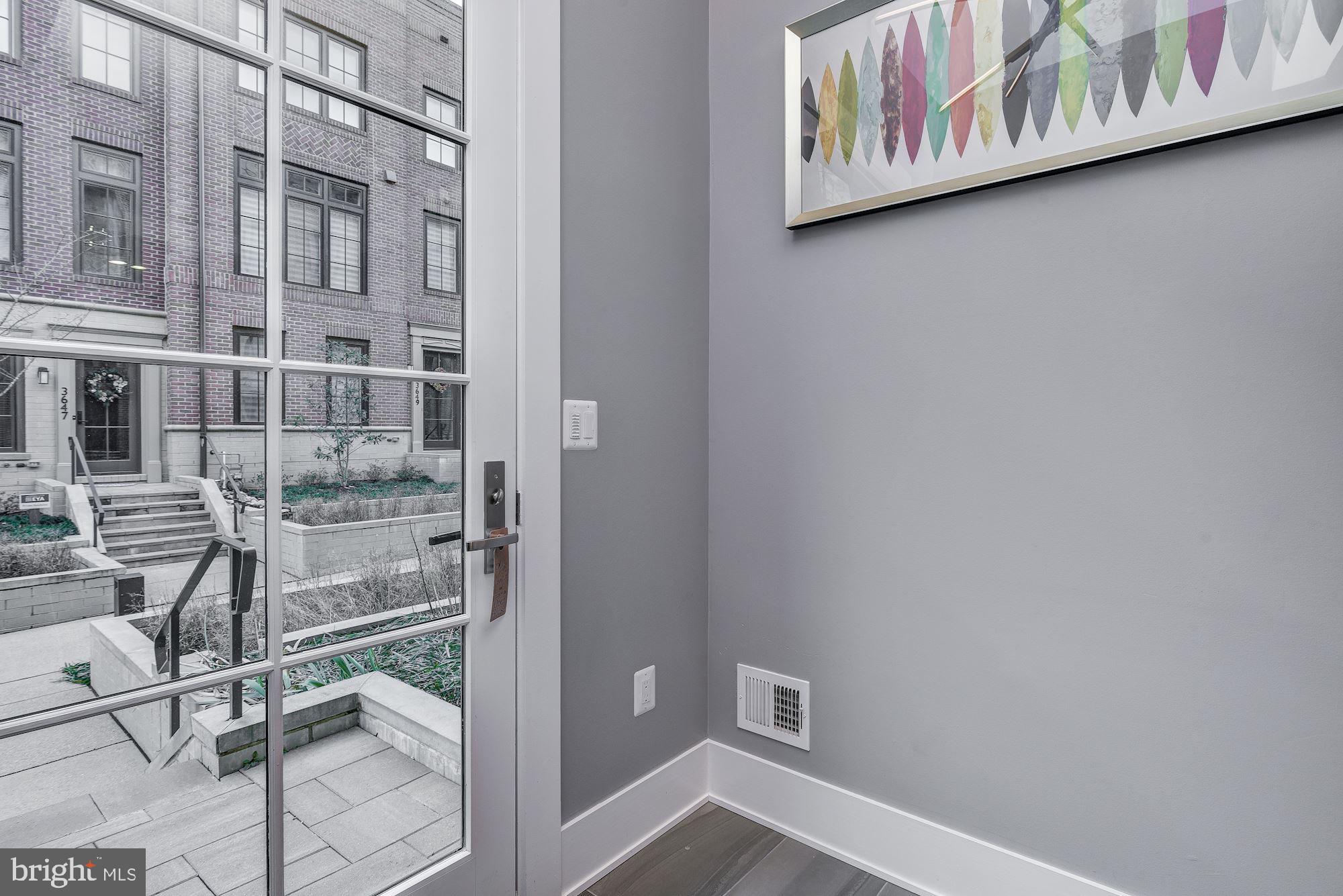 THE BROWNSTONES AT CHEVY CHASE LAKE - Residential