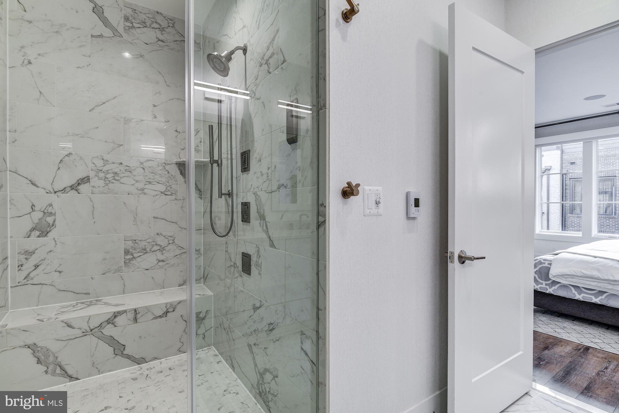 THE BROWNSTONES AT CHEVY CHASE LAKE - Residential