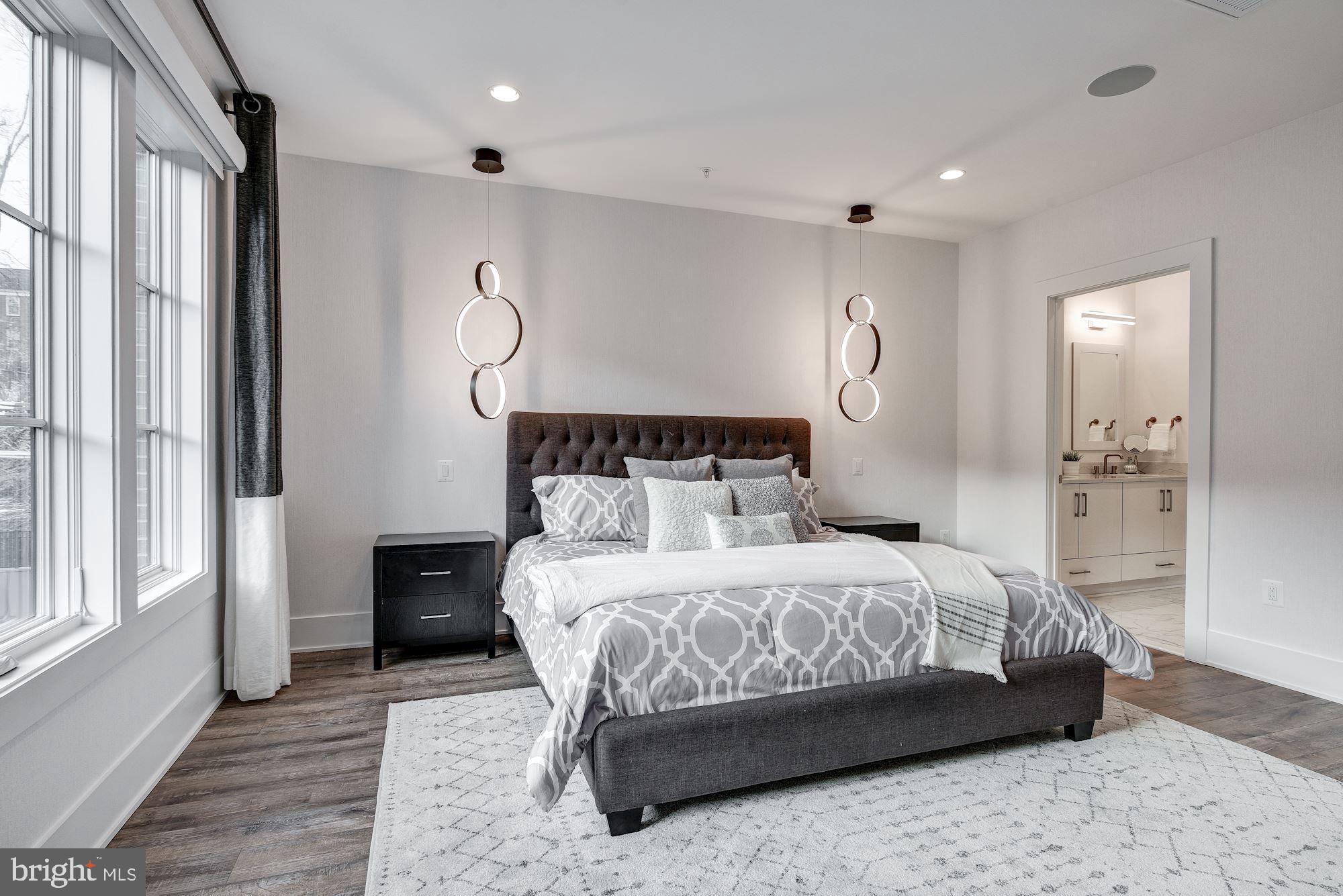 THE BROWNSTONES AT CHEVY CHASE LAKE - Residential