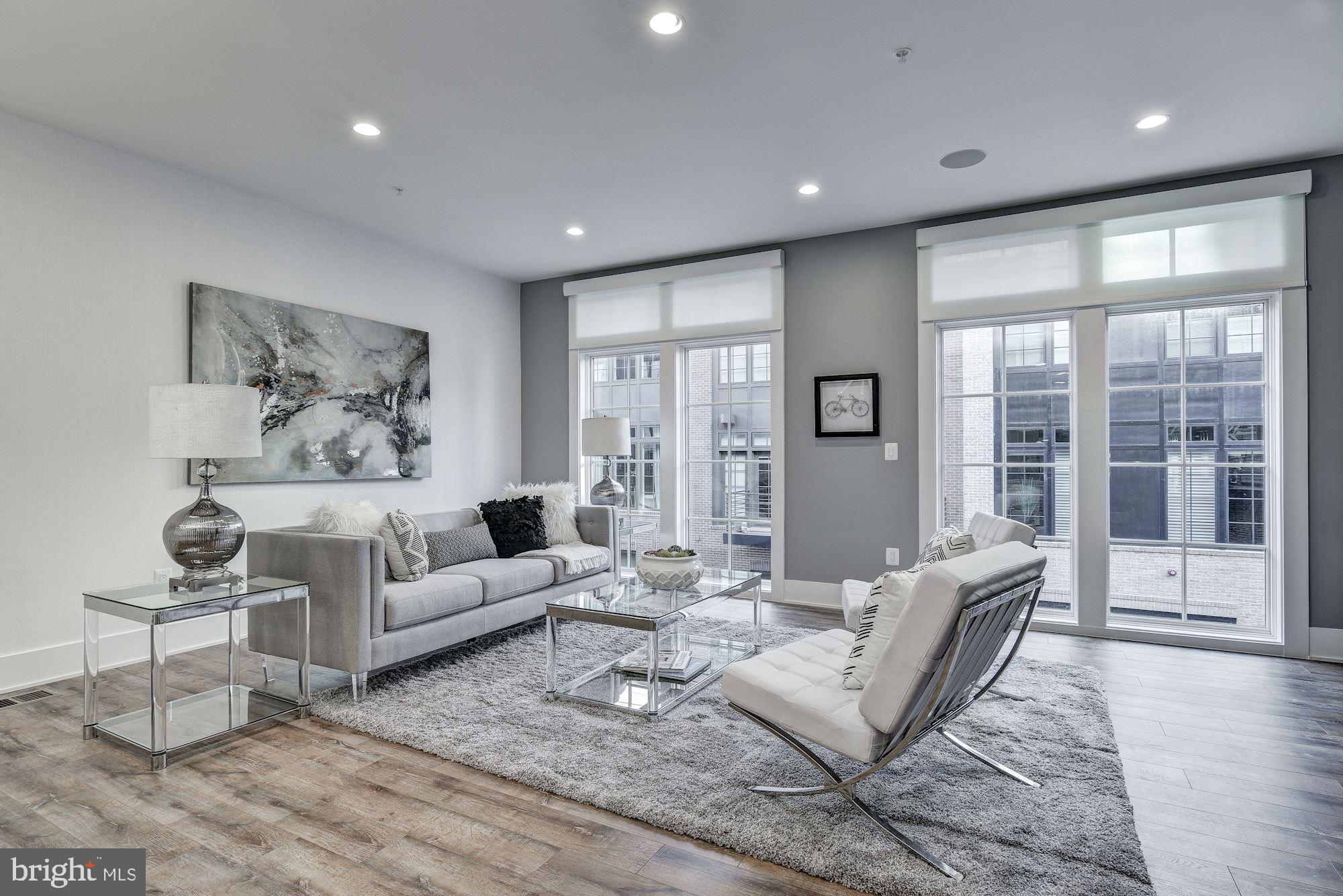 THE BROWNSTONES AT CHEVY CHASE LAKE - Residential