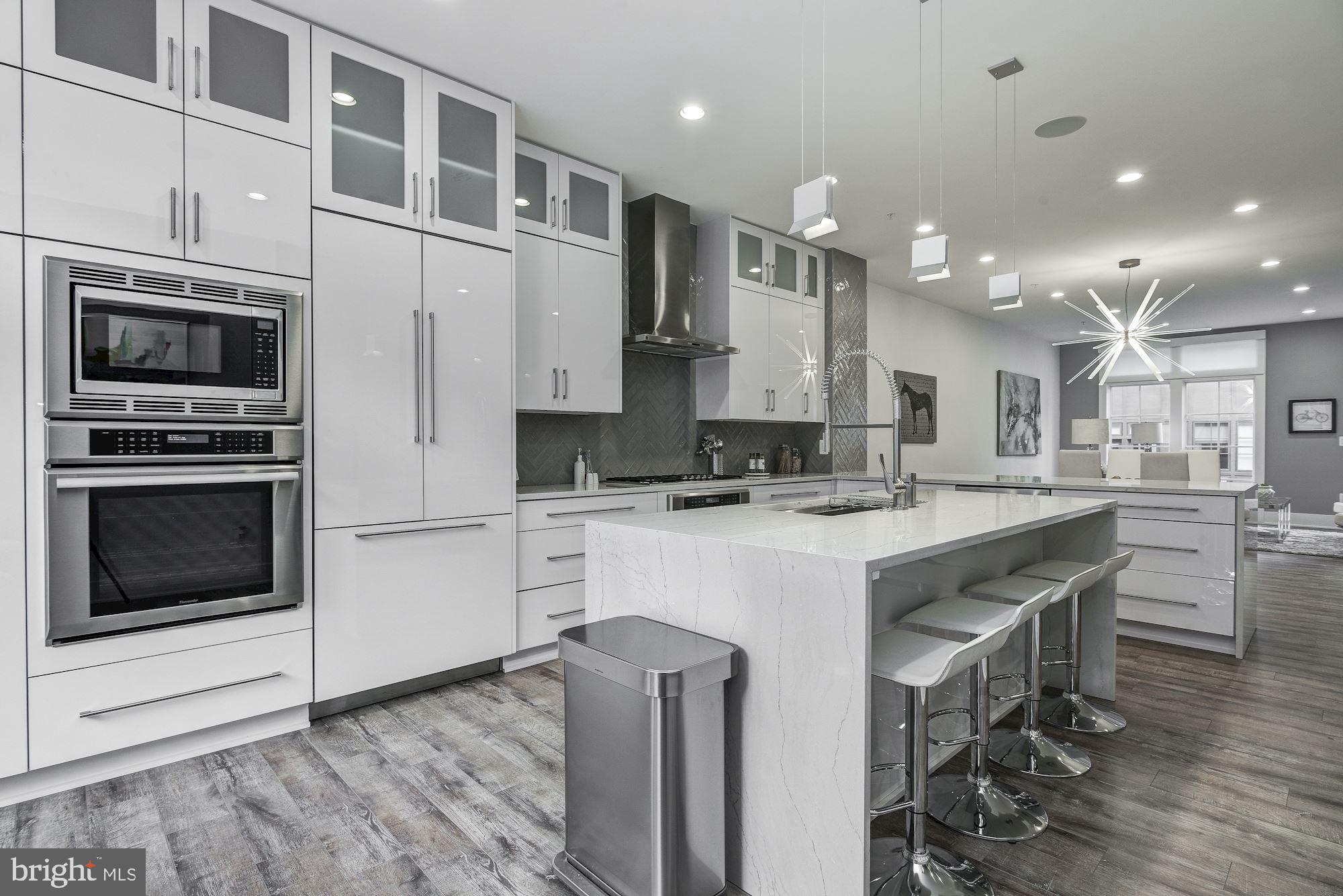 THE BROWNSTONES AT CHEVY CHASE LAKE - Residential