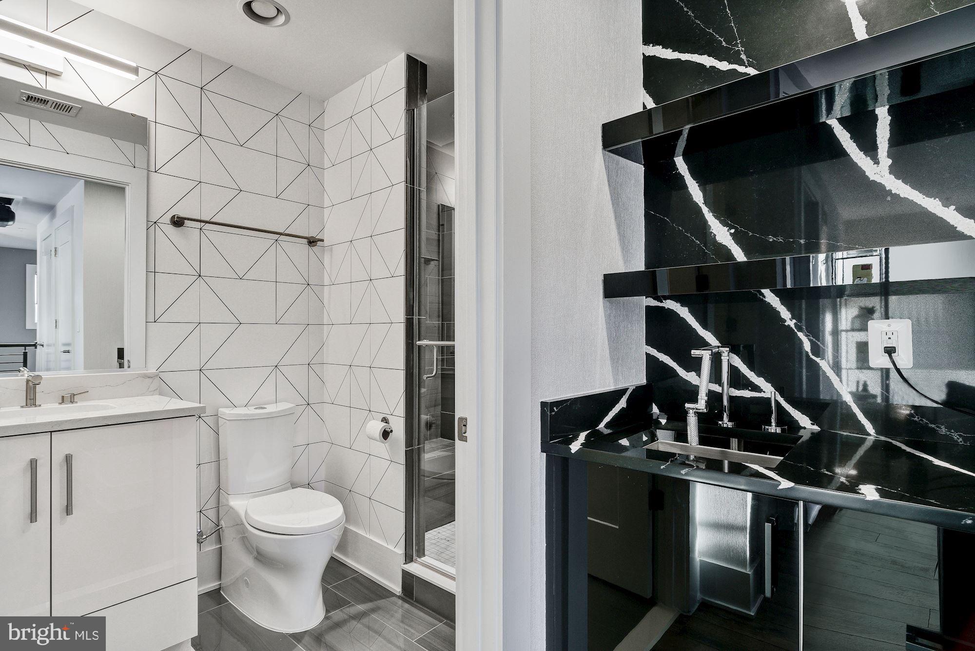 THE BROWNSTONES AT CHEVY CHASE LAKE - Residential