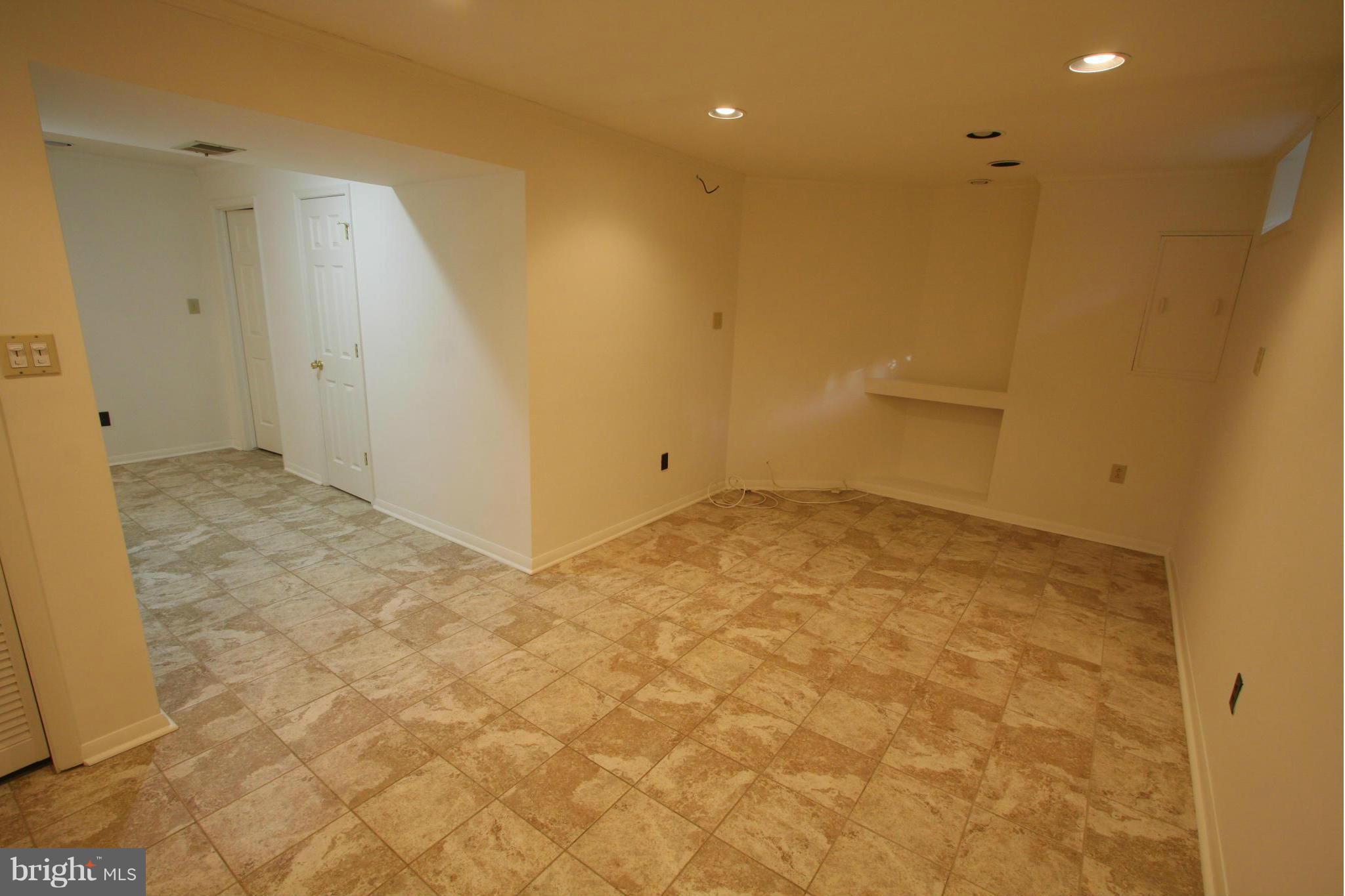 DUFIEF MILL - Residential Lease