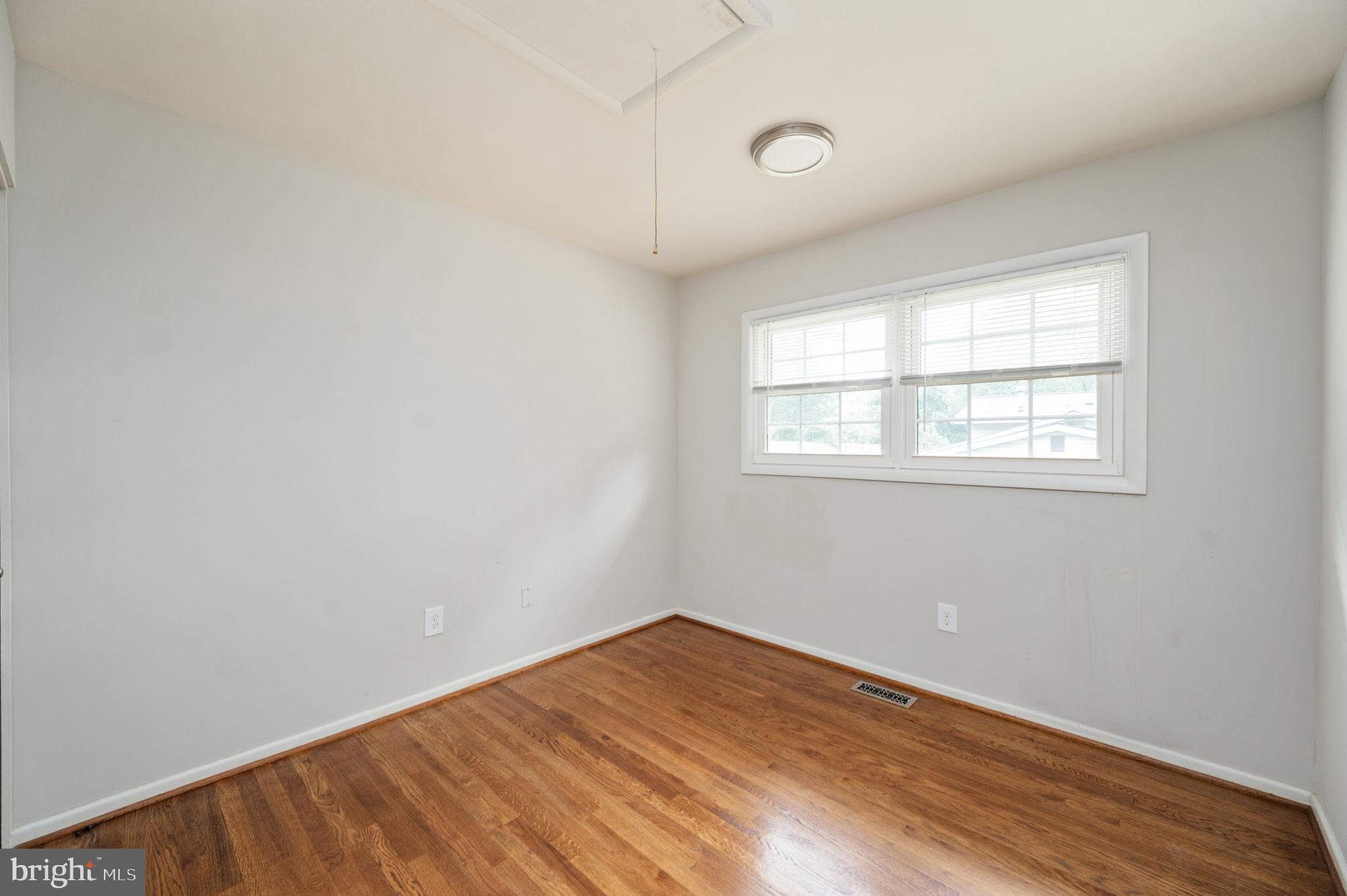 MONTICELLO WOODS - Residential