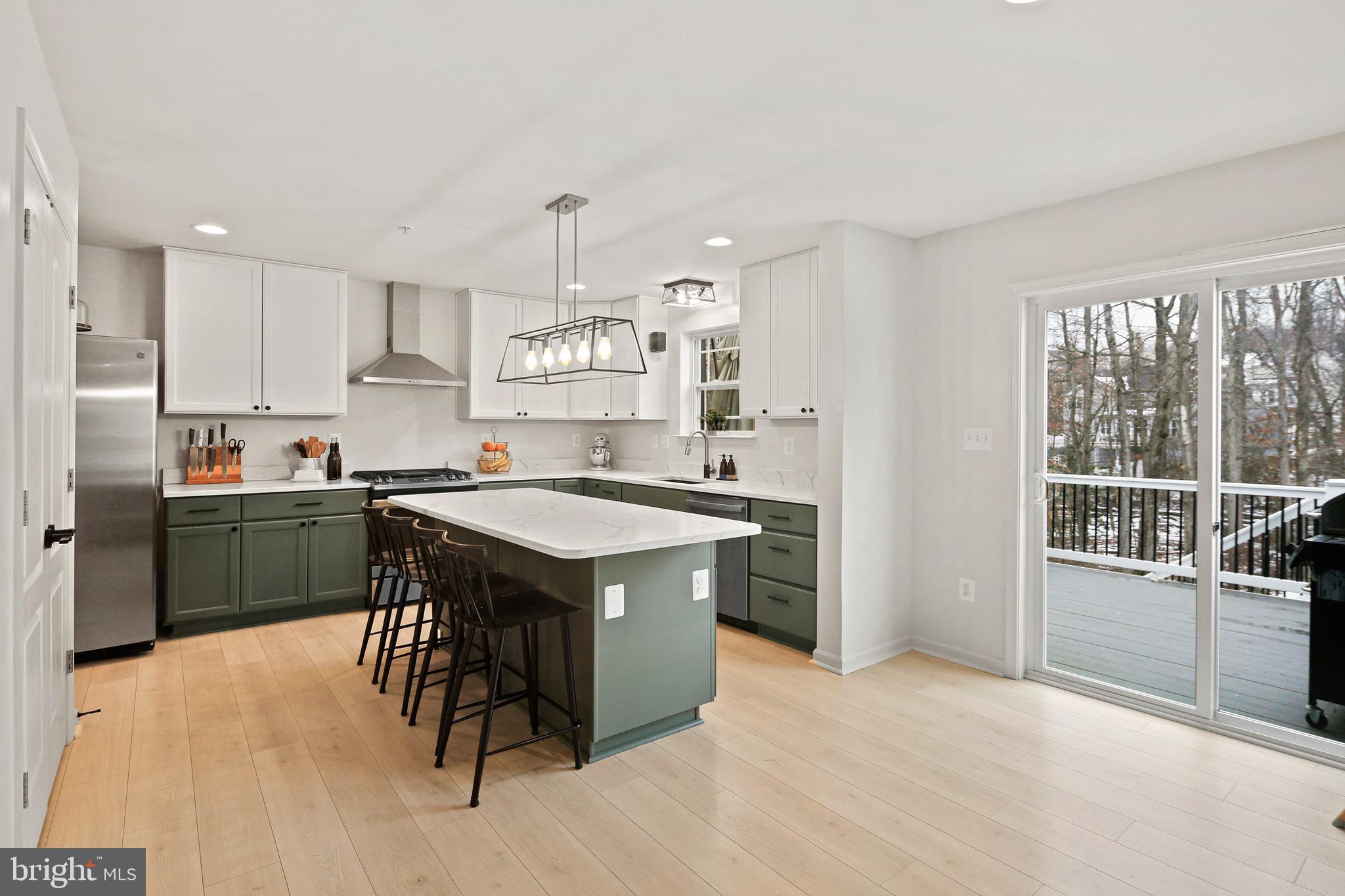 HANOVER MANOR CROSSING - Residential