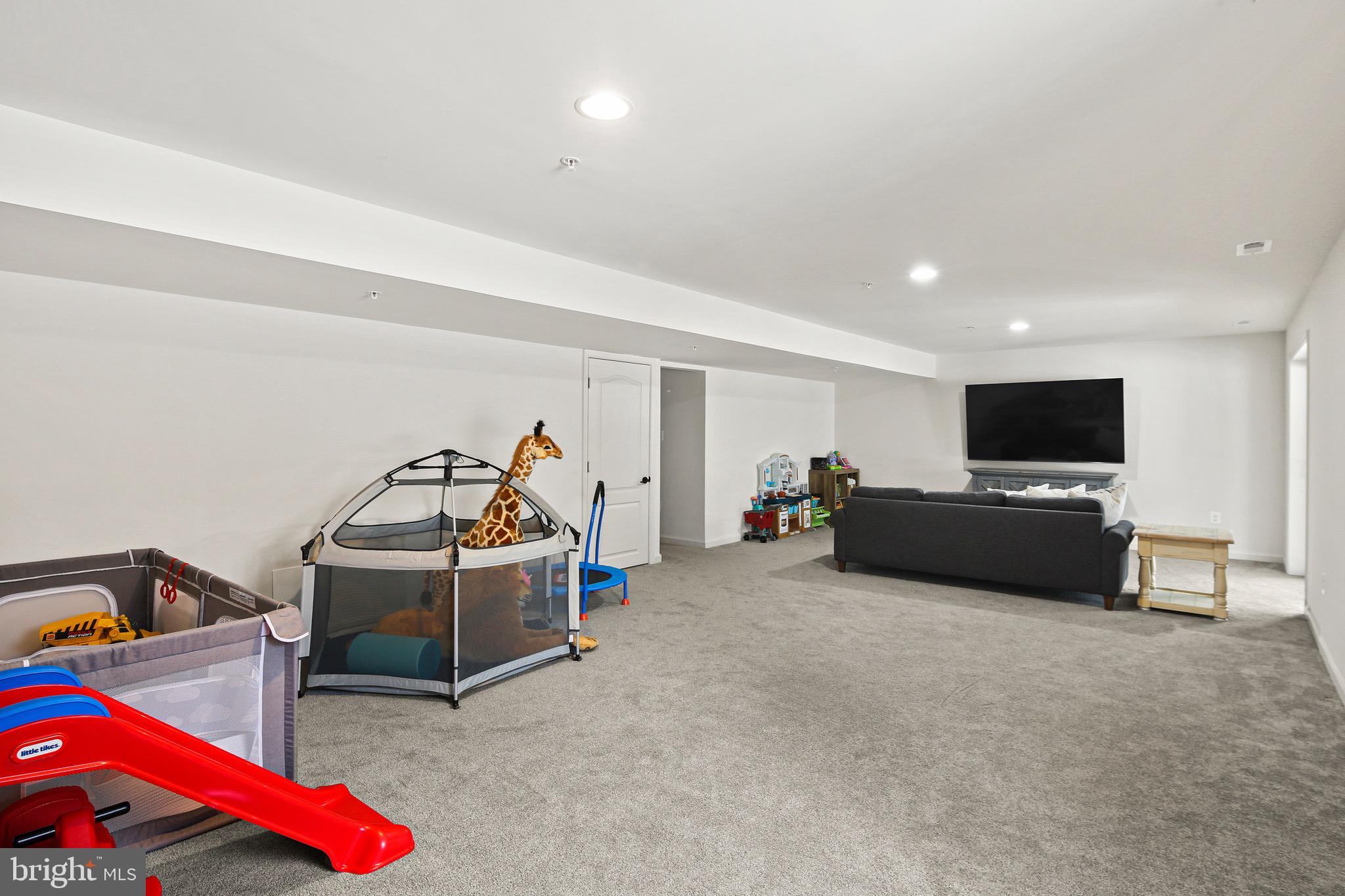 HANOVER MANOR CROSSING - Residential