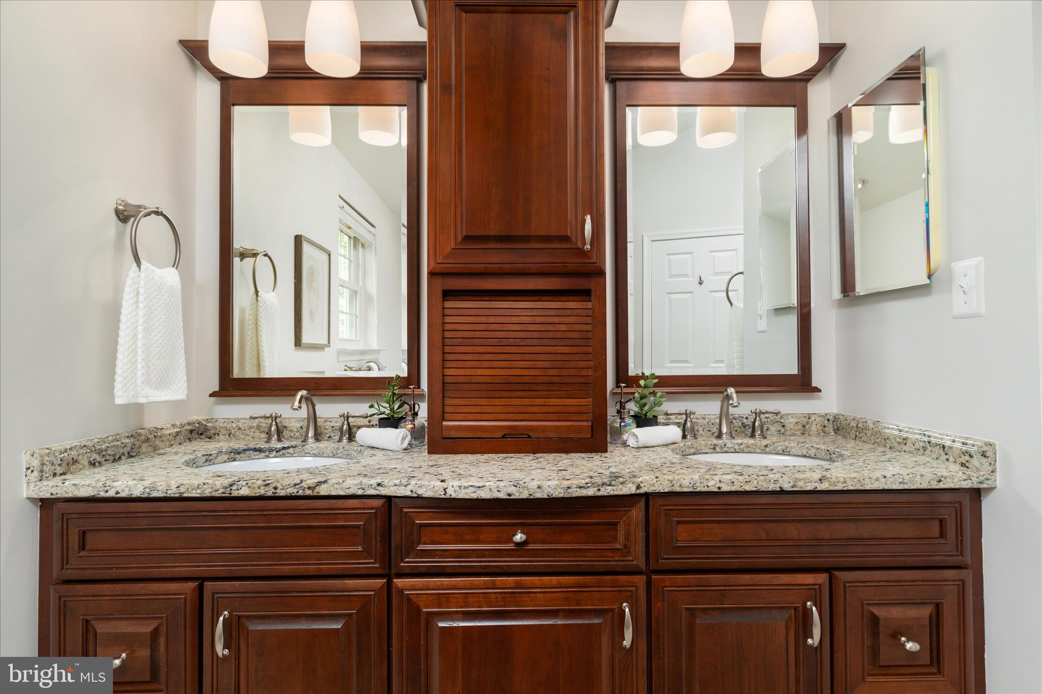 FRANKLIN FARM - Residential