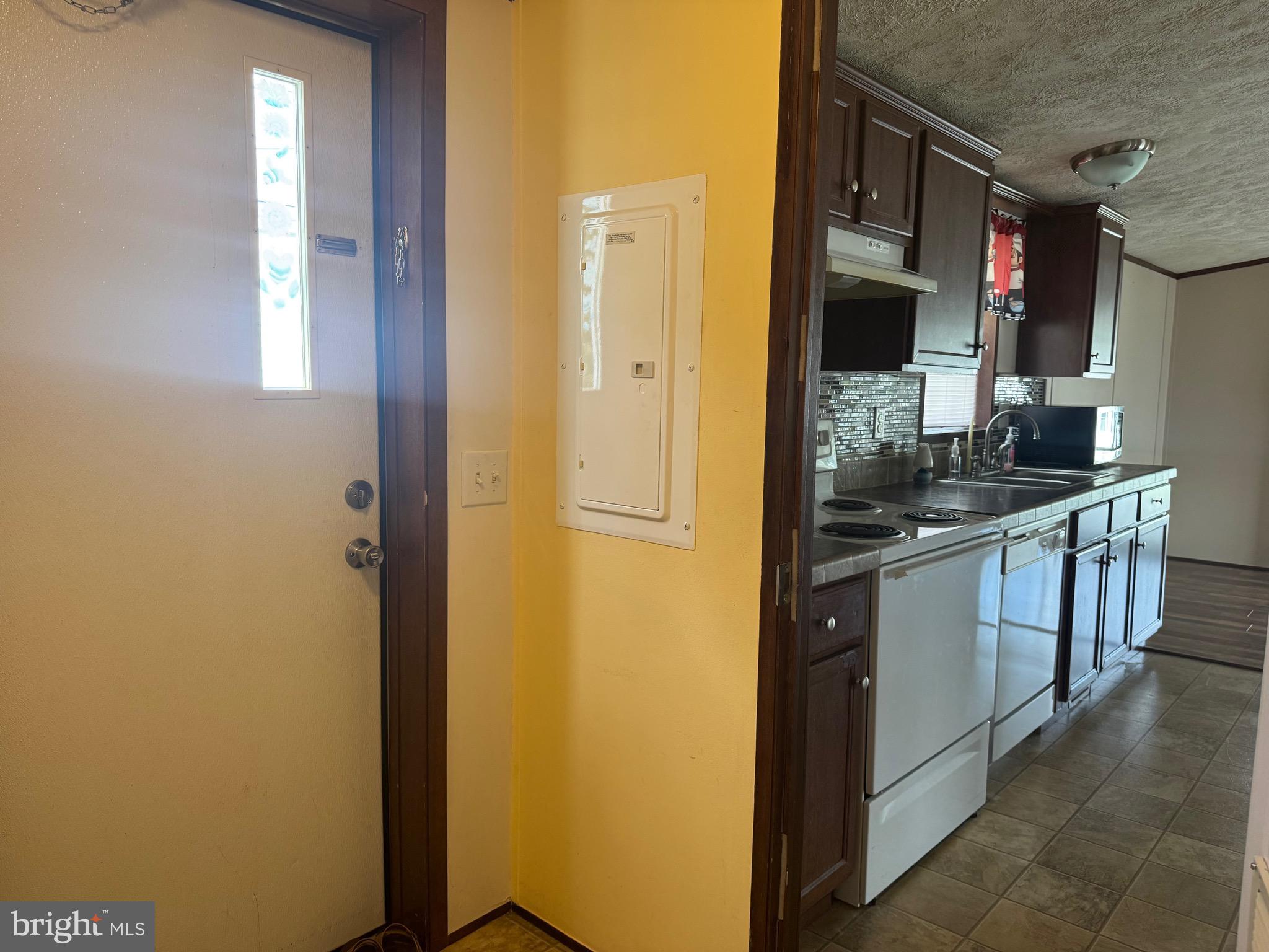 MIDWAY MOBILE HOME PARK - Residential