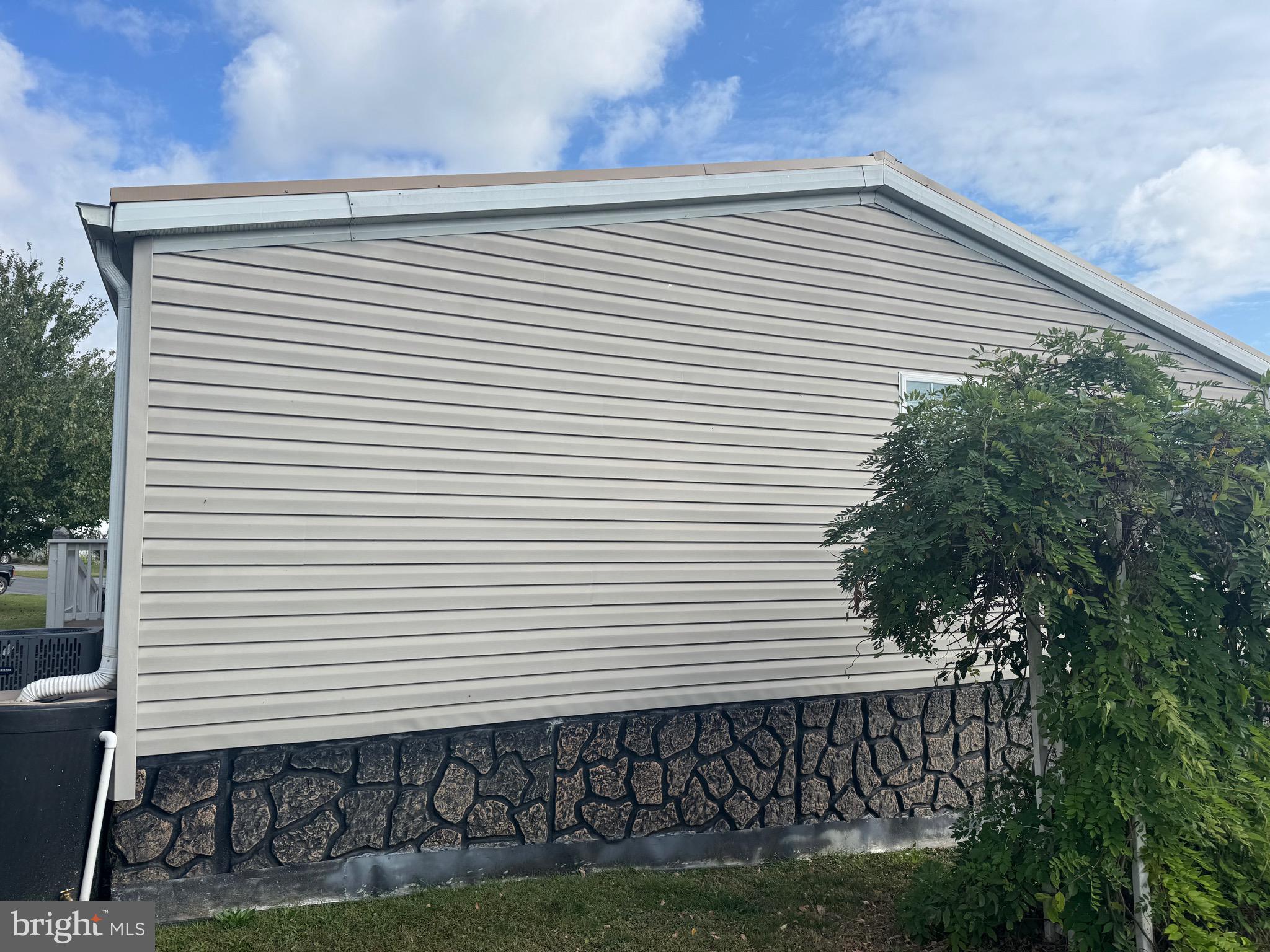 MIDWAY MOBILE HOME PARK - Residential