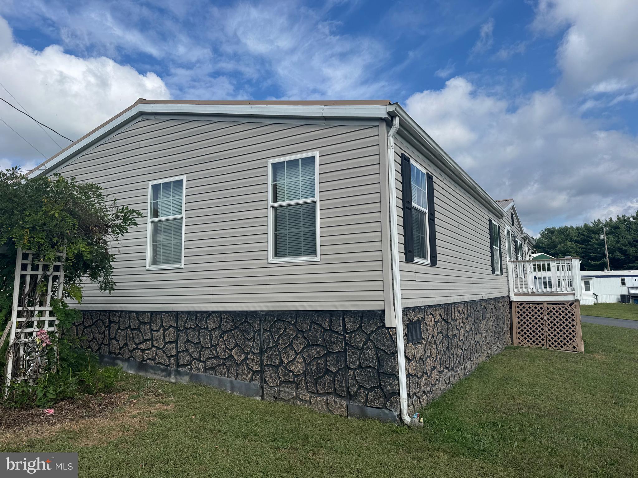 MIDWAY MOBILE HOME PARK - Residential