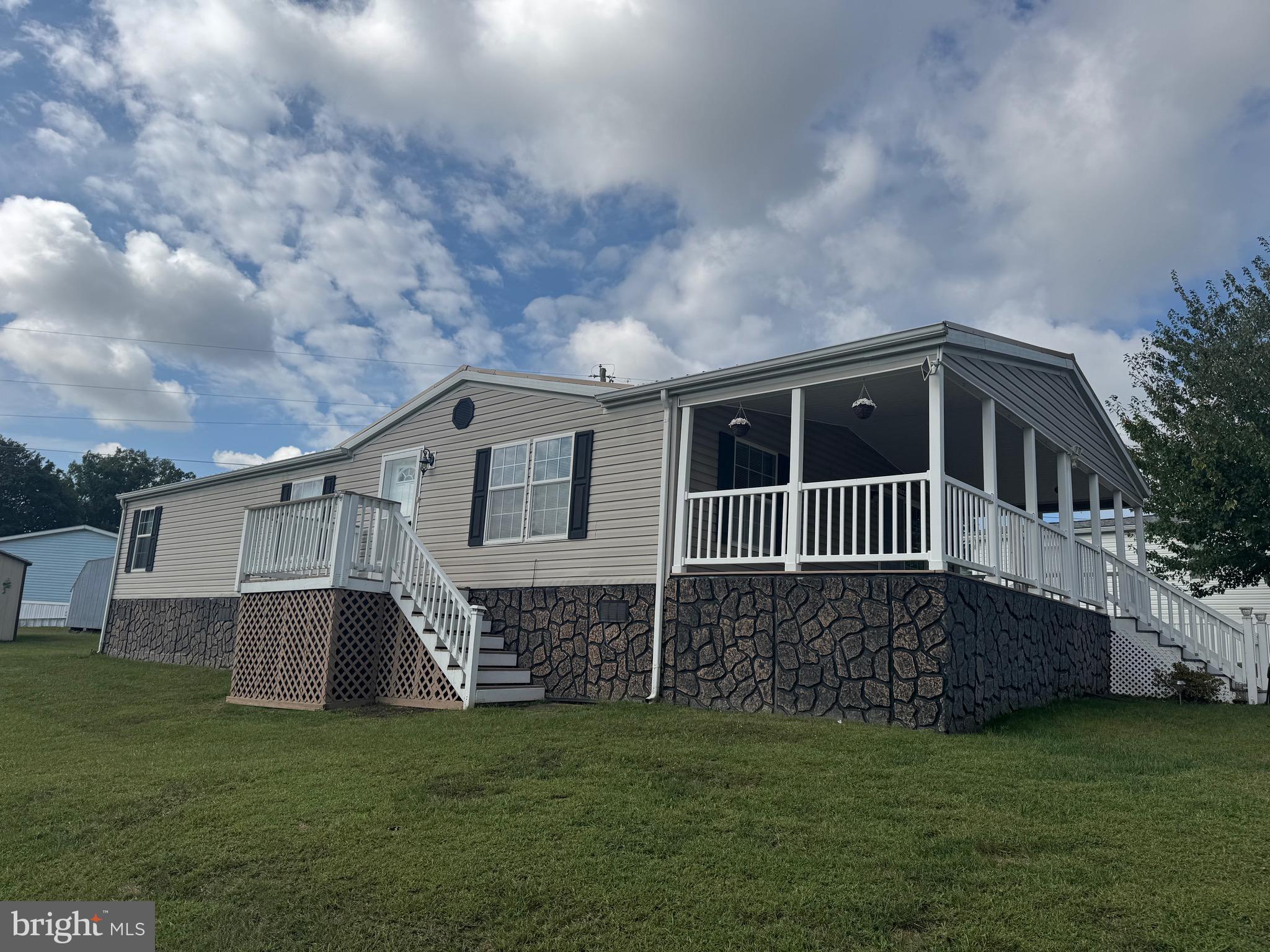 MIDWAY MOBILE HOME PARK - Residential