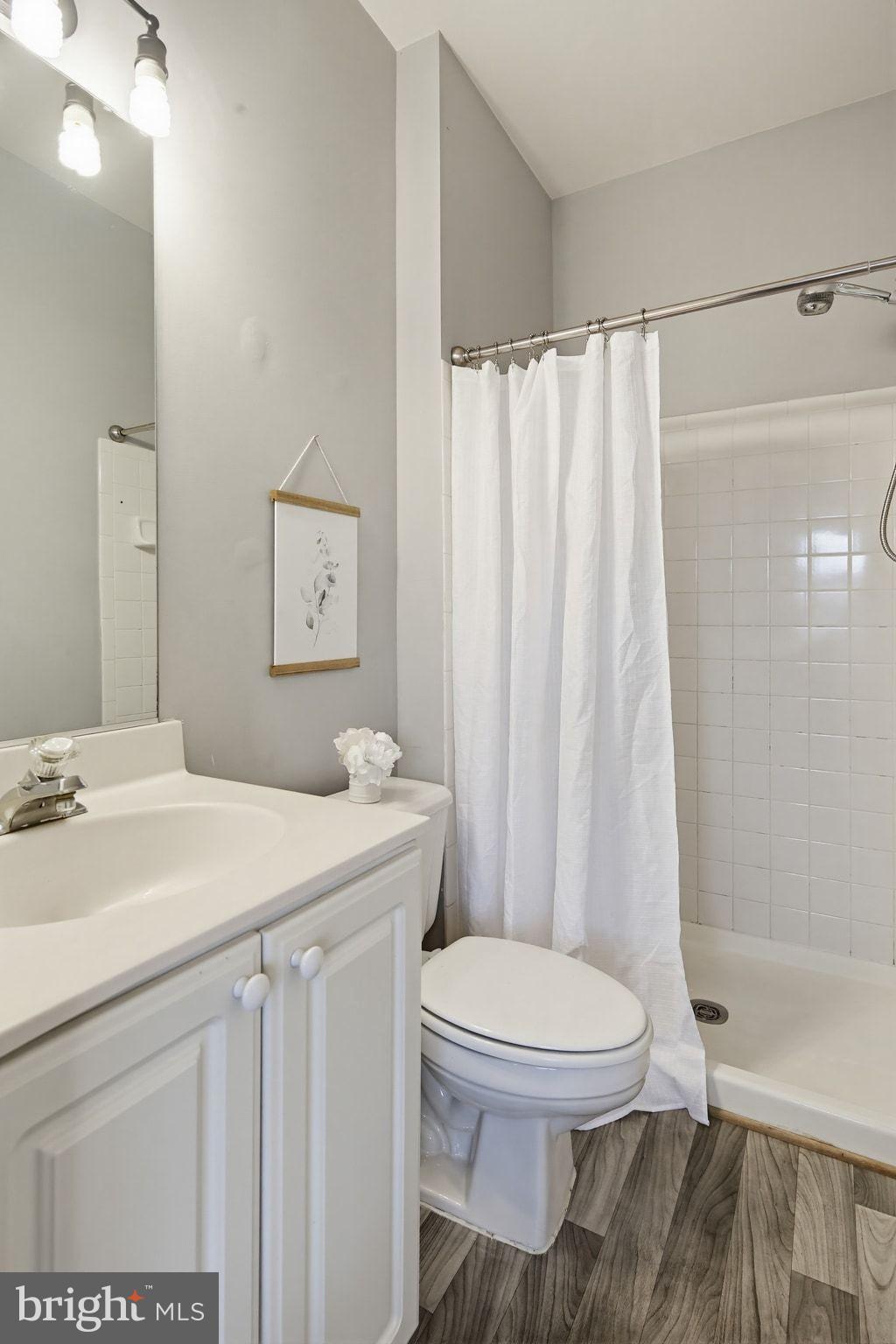 ENCLAVE AT SEVEN OAKS - Residential