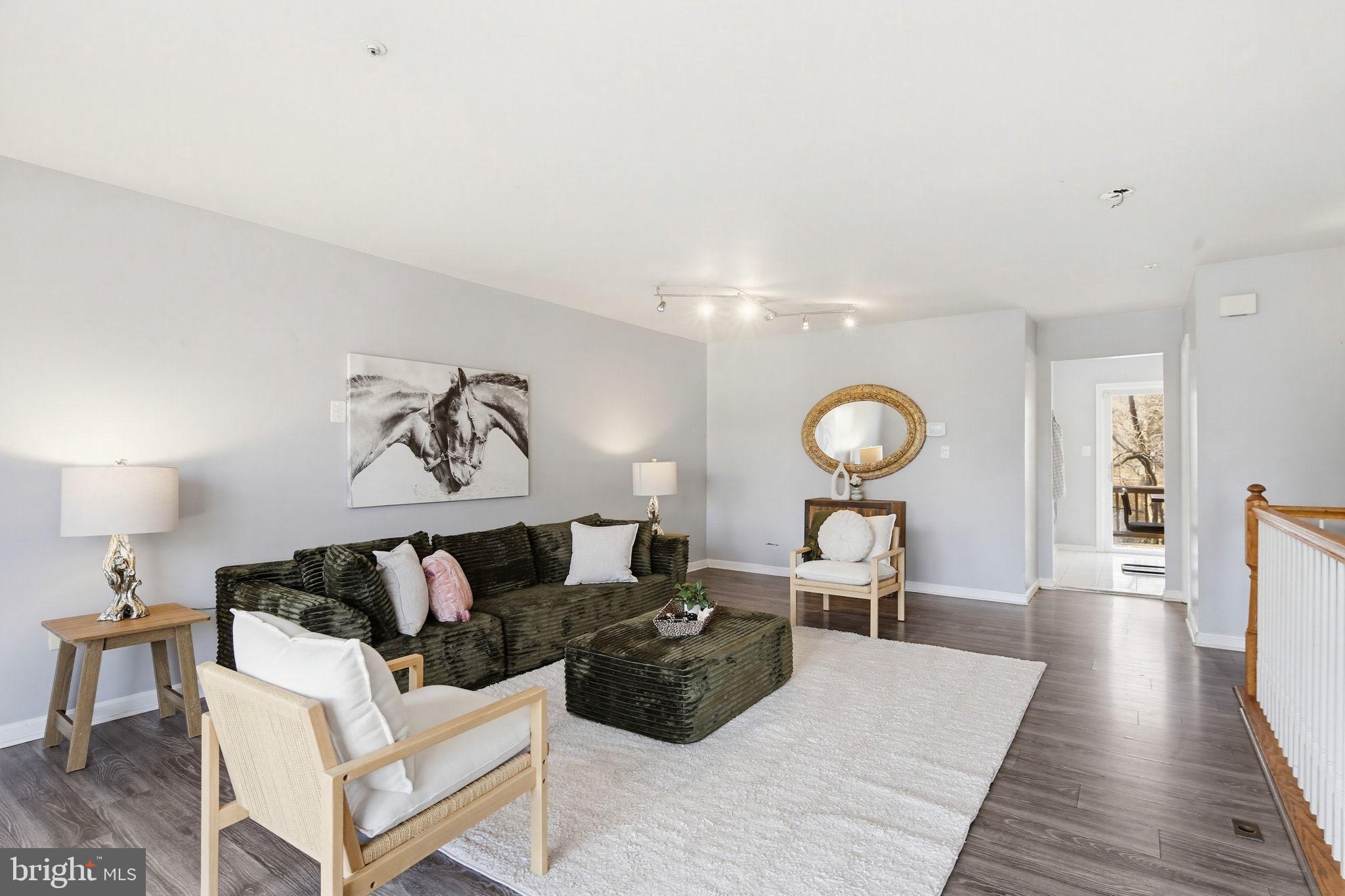 ENCLAVE AT SEVEN OAKS - Residential