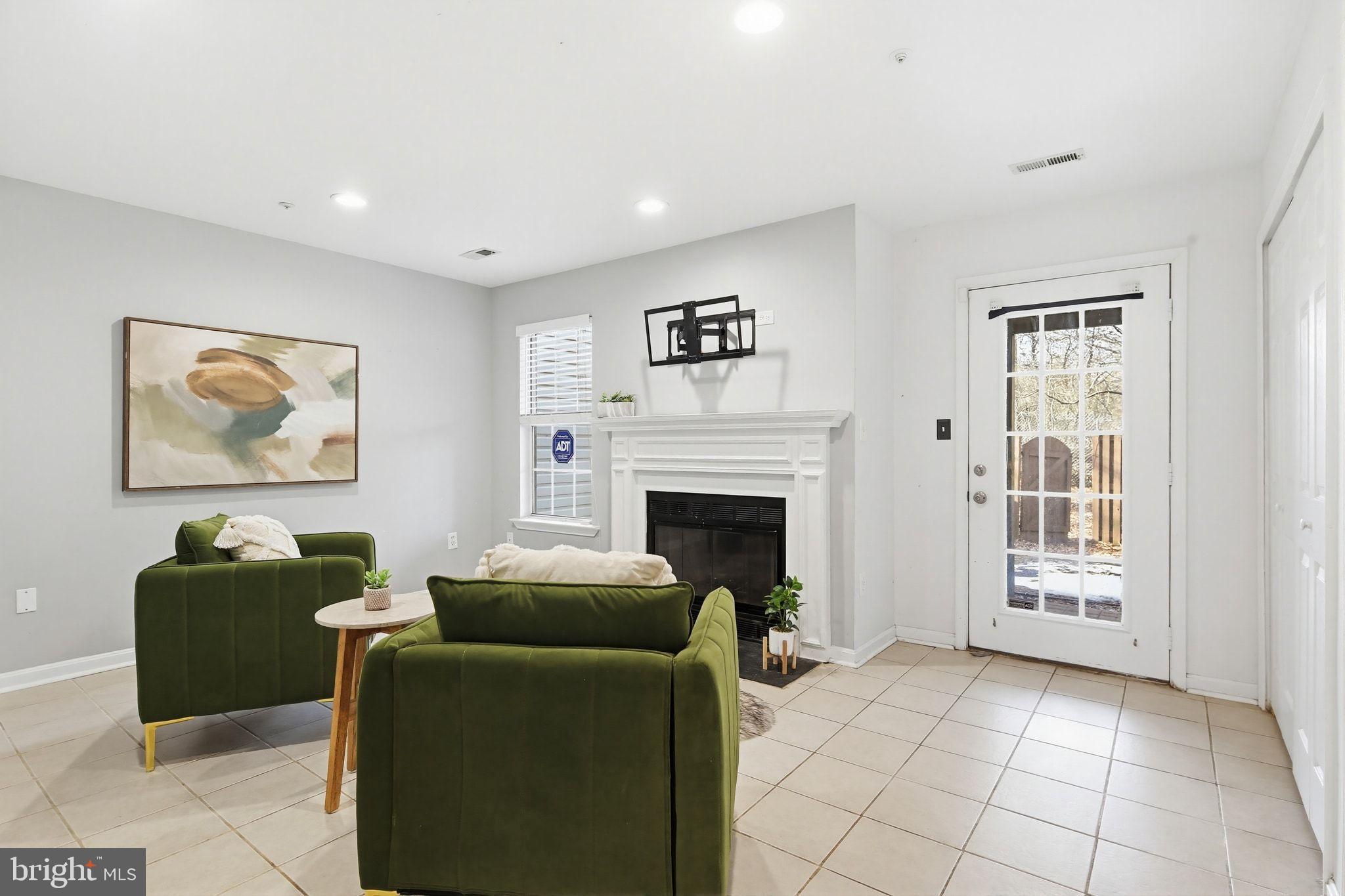 ENCLAVE AT SEVEN OAKS - Residential