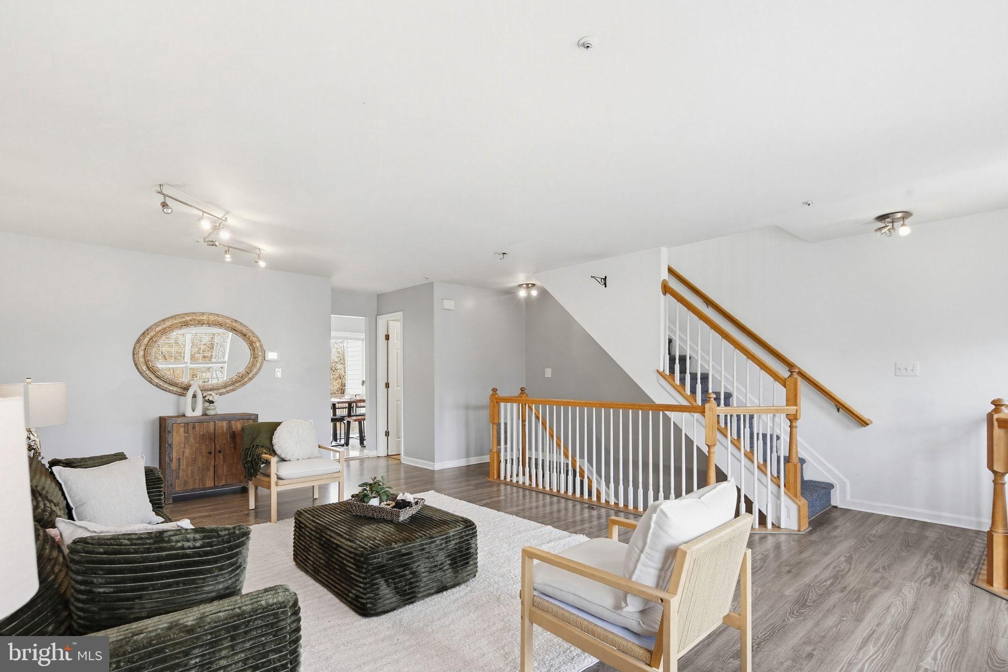 ENCLAVE AT SEVEN OAKS - Residential