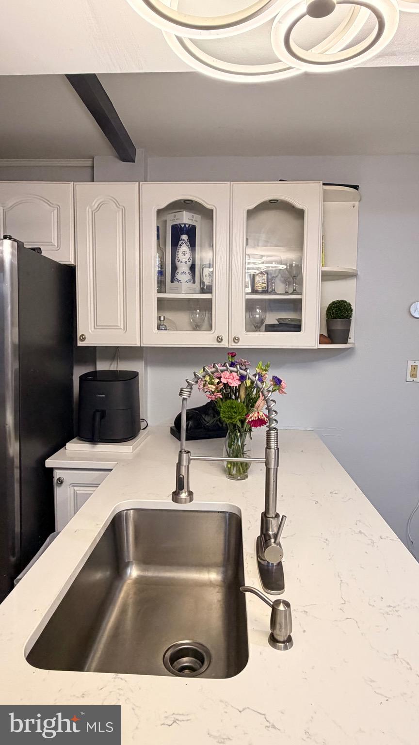 YALE HEIGHTS - Residential