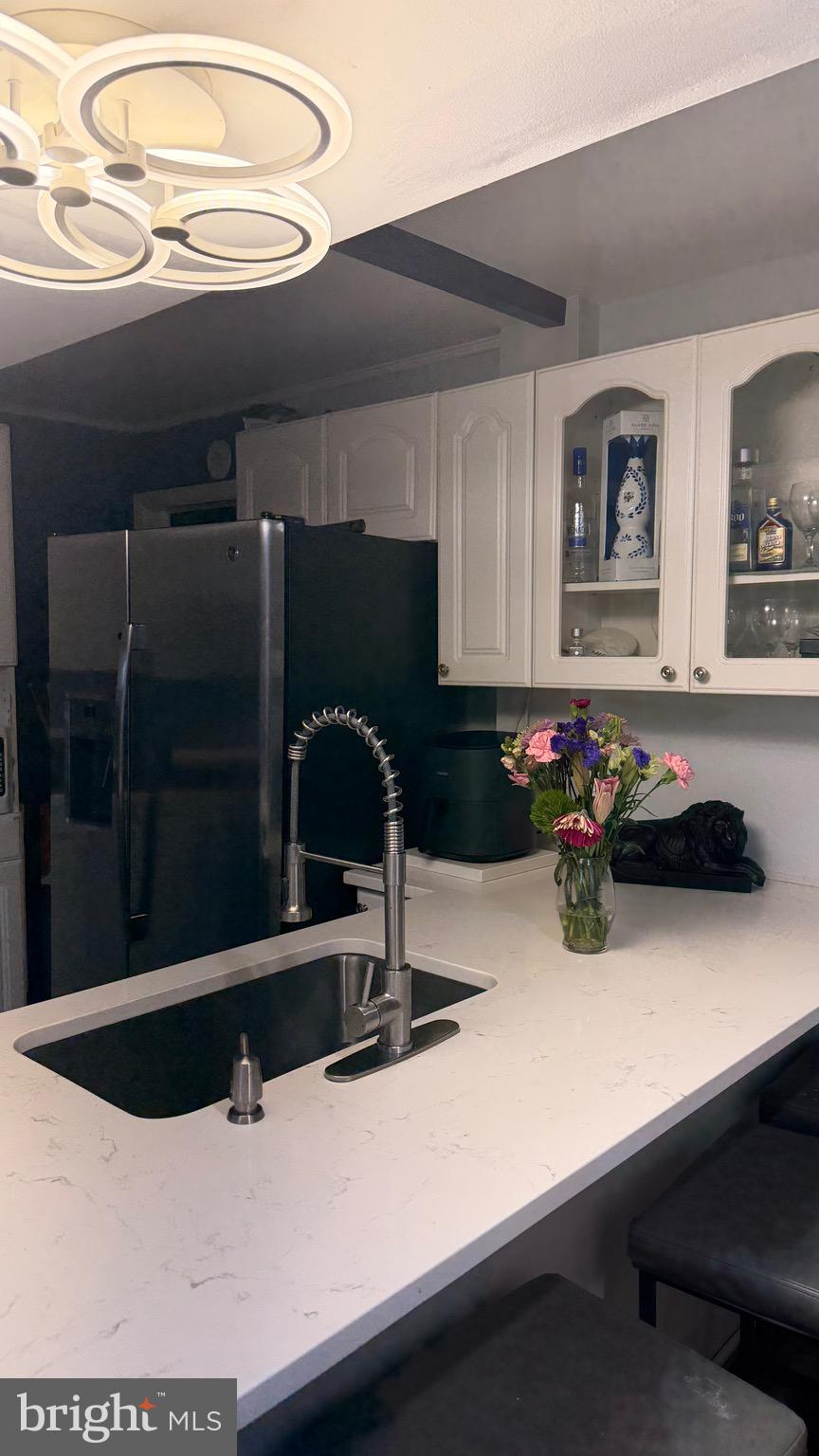 YALE HEIGHTS - Residential