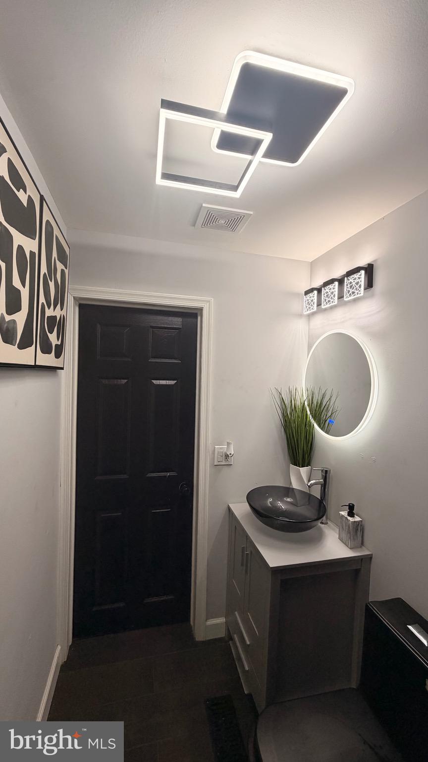 YALE HEIGHTS - Residential