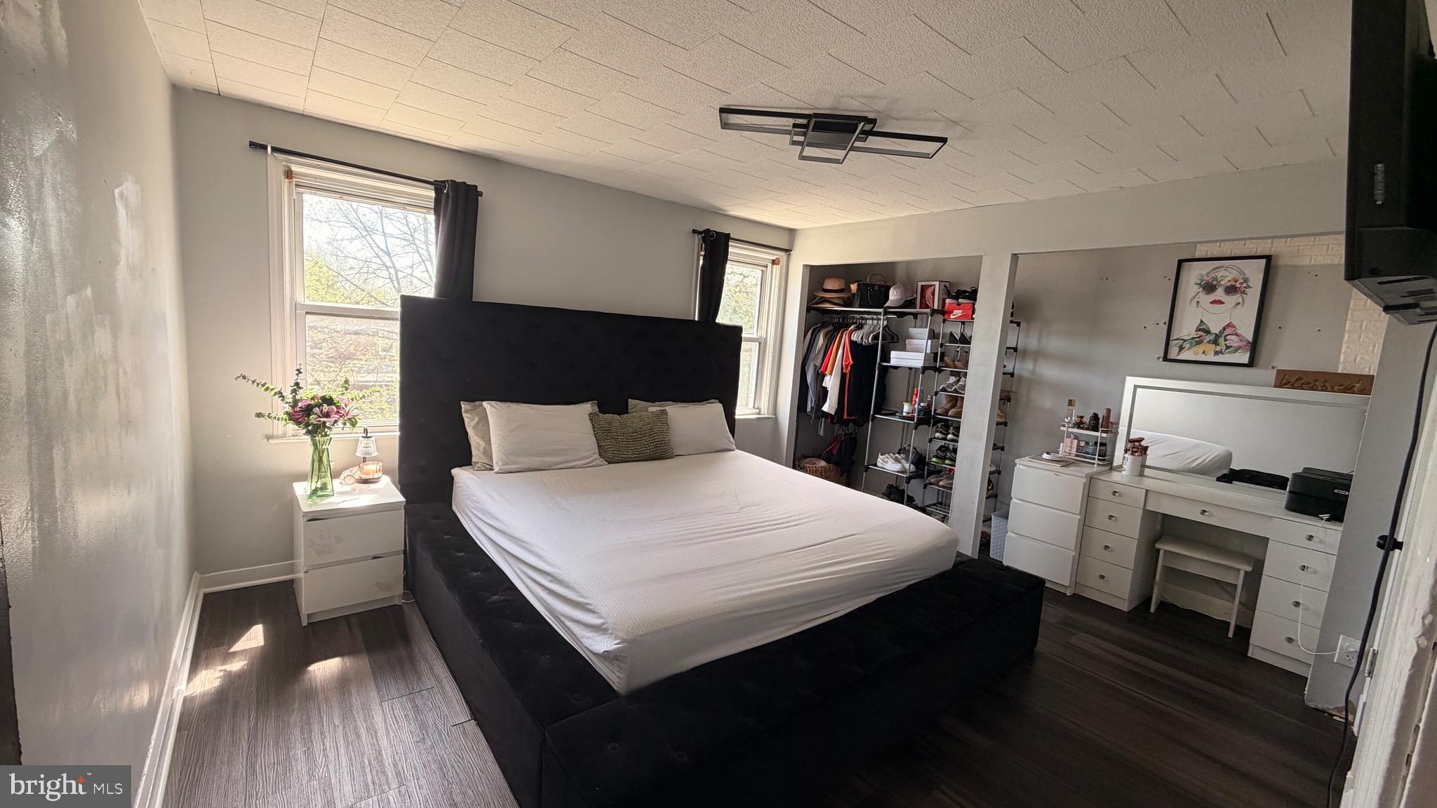 YALE HEIGHTS - Residential