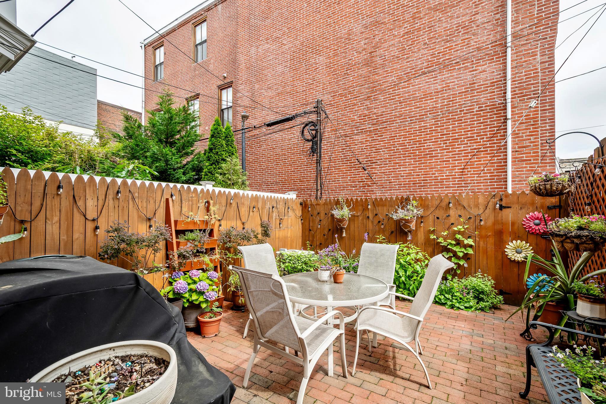 SPRING GARDEN - Residential