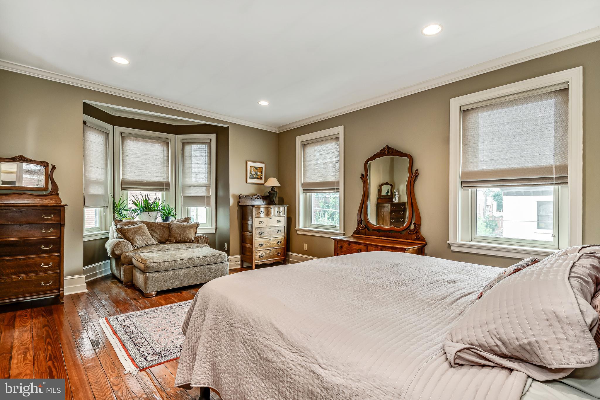 SPRING GARDEN - Residential