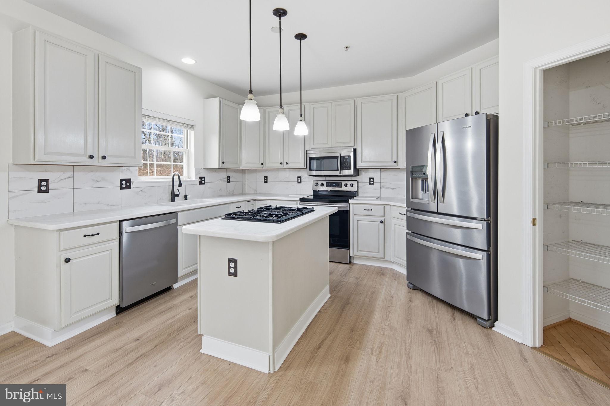 GLENDALE - Residential