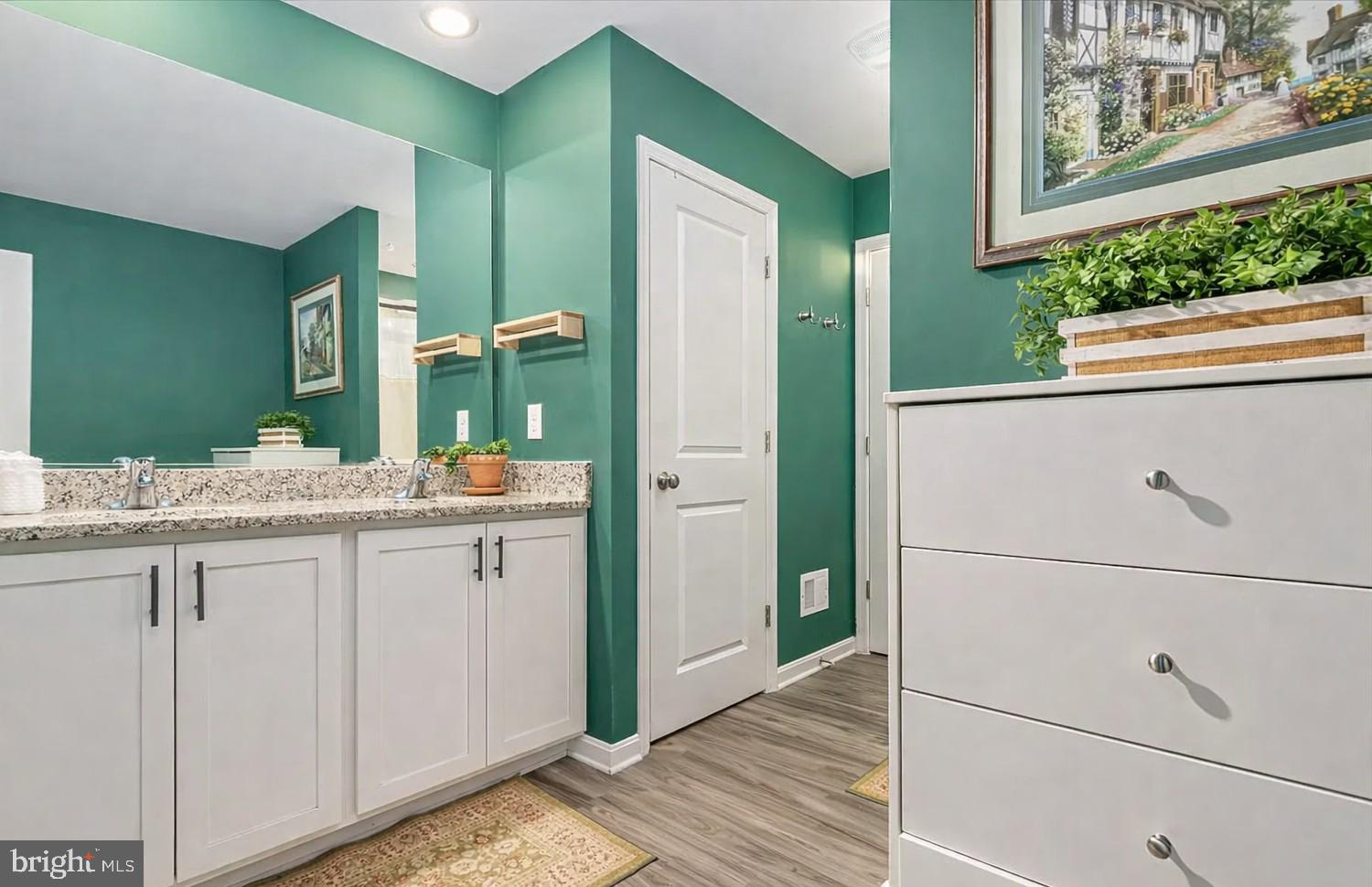 SHENANDOAH CROSSING - Residential