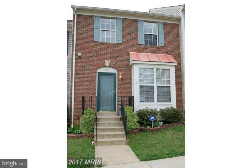 Excellent 4 Bed Rooms,3 Full Baths,1 Half Bath,Brick Front Town Home sought After Campbells Trace community,Fresh Paint ,New Hardwood on top 2 levels, 2 stairs & Two decks.
Wonderful neighborhood with good schools. 
Great location near shopping, restaurants and easy access to I-66.
Show and Rent today, this is a great deal.